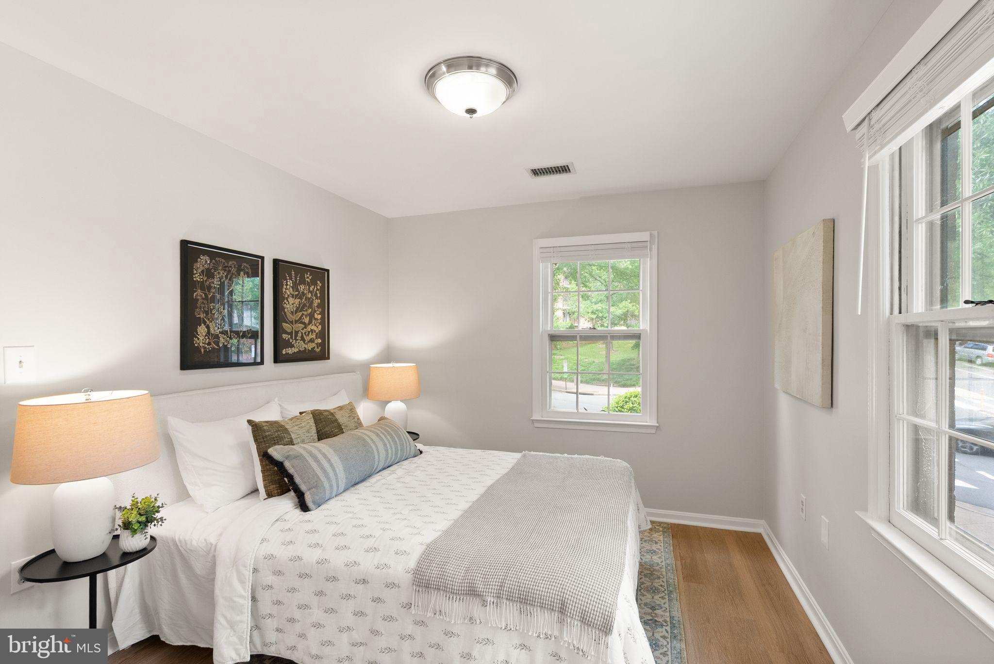 CLARENDON - Residential