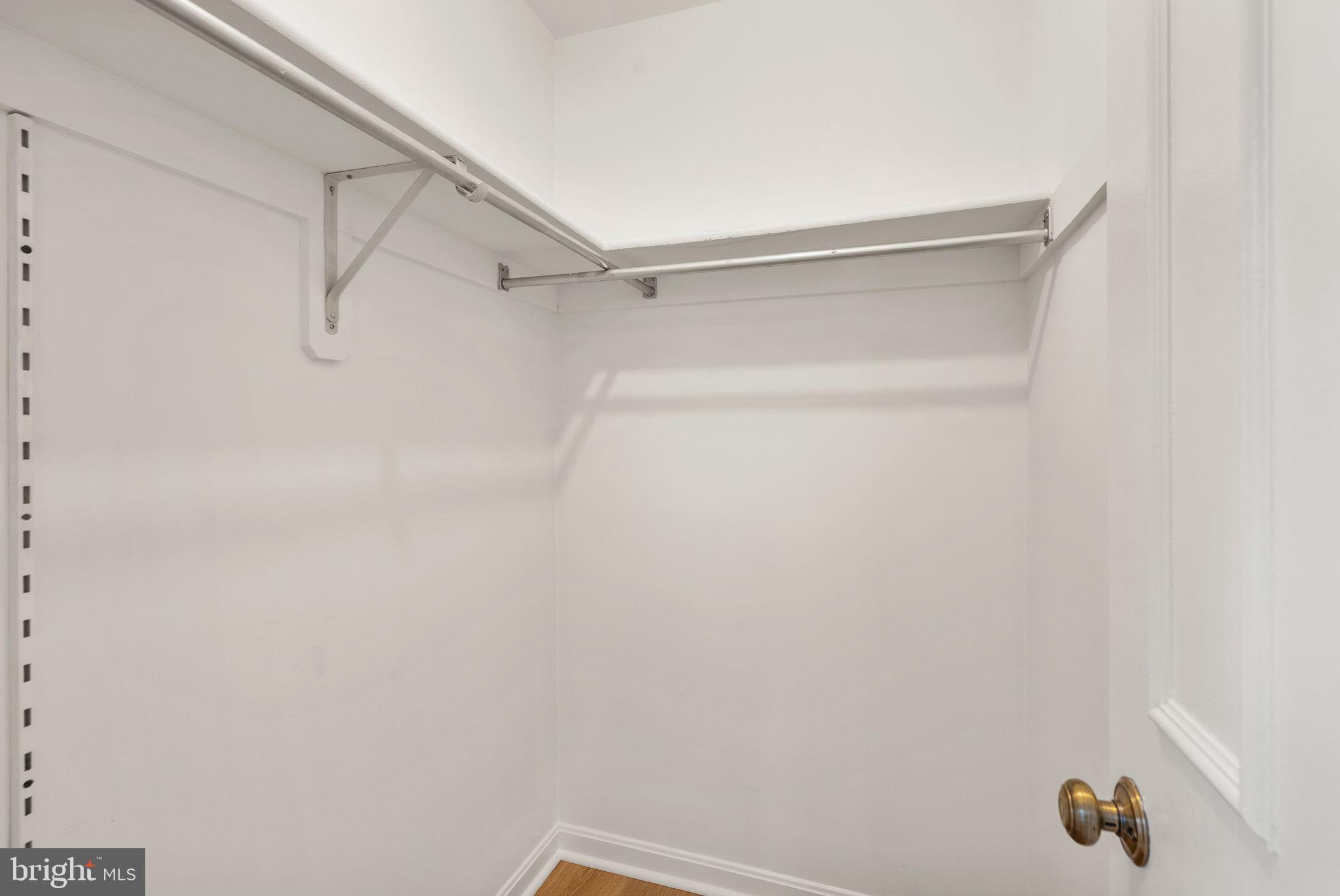 CLARENDON - Residential