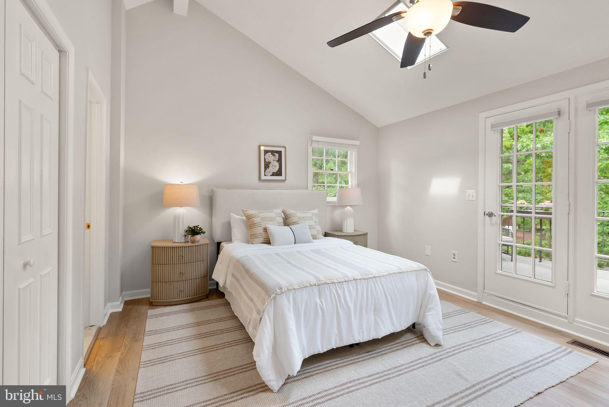 CLARENDON - Residential