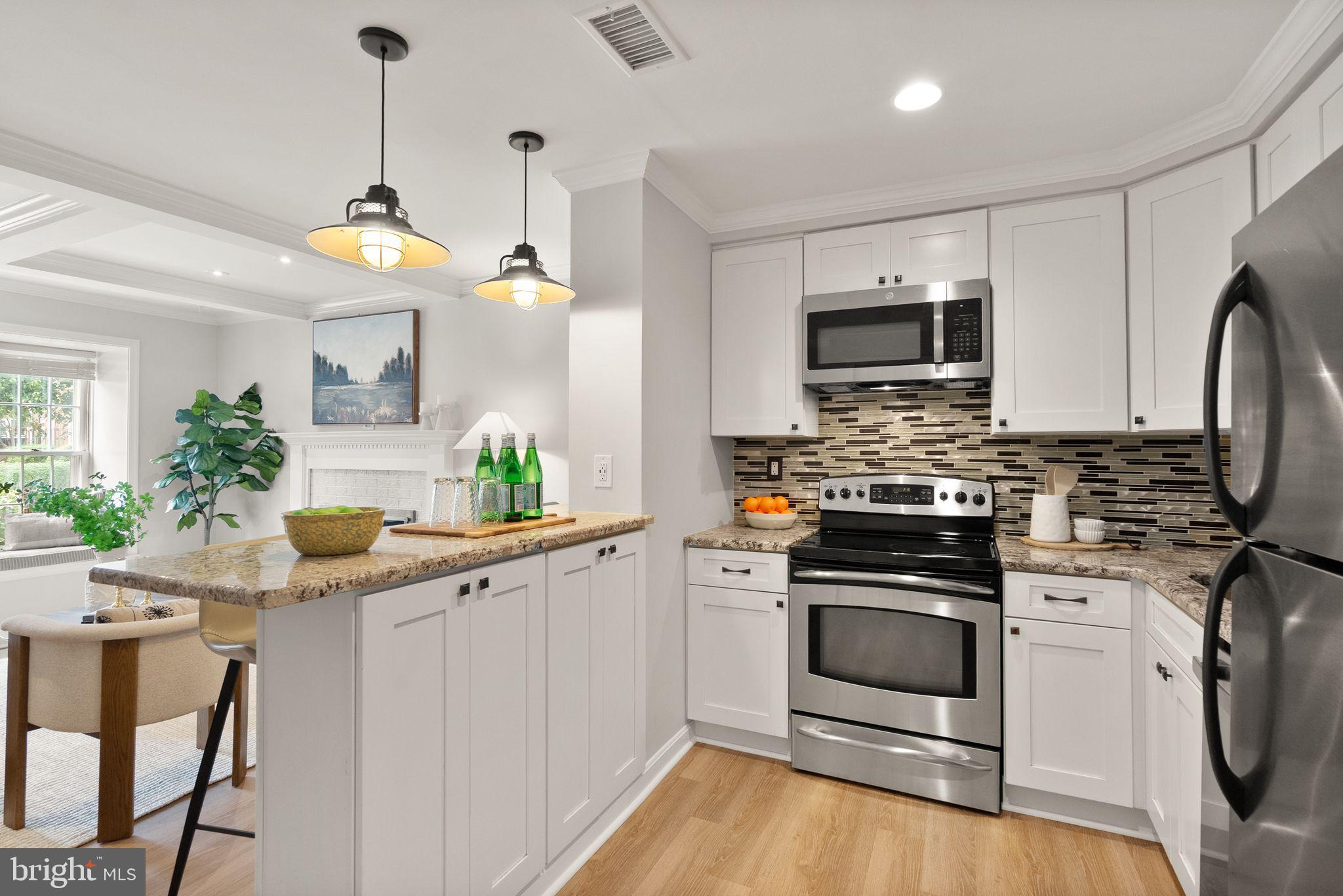 CLARENDON - Residential