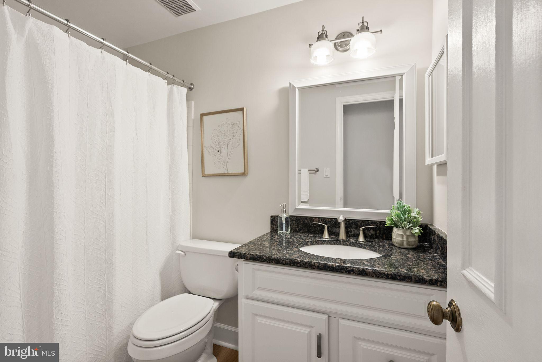 CLARENDON - Residential