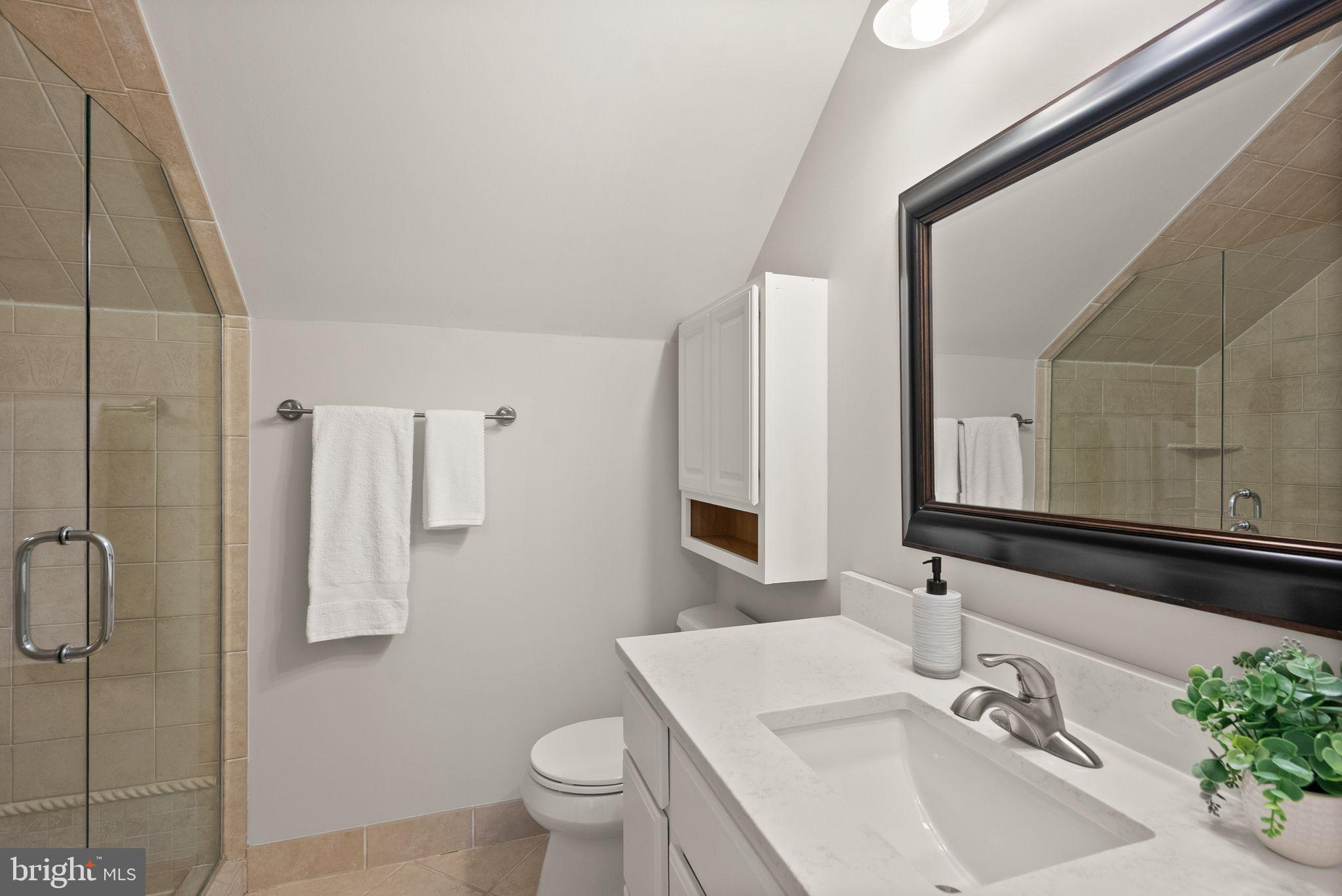 CLARENDON - Residential