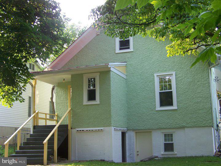 ROCKVILLE PARK - Residential