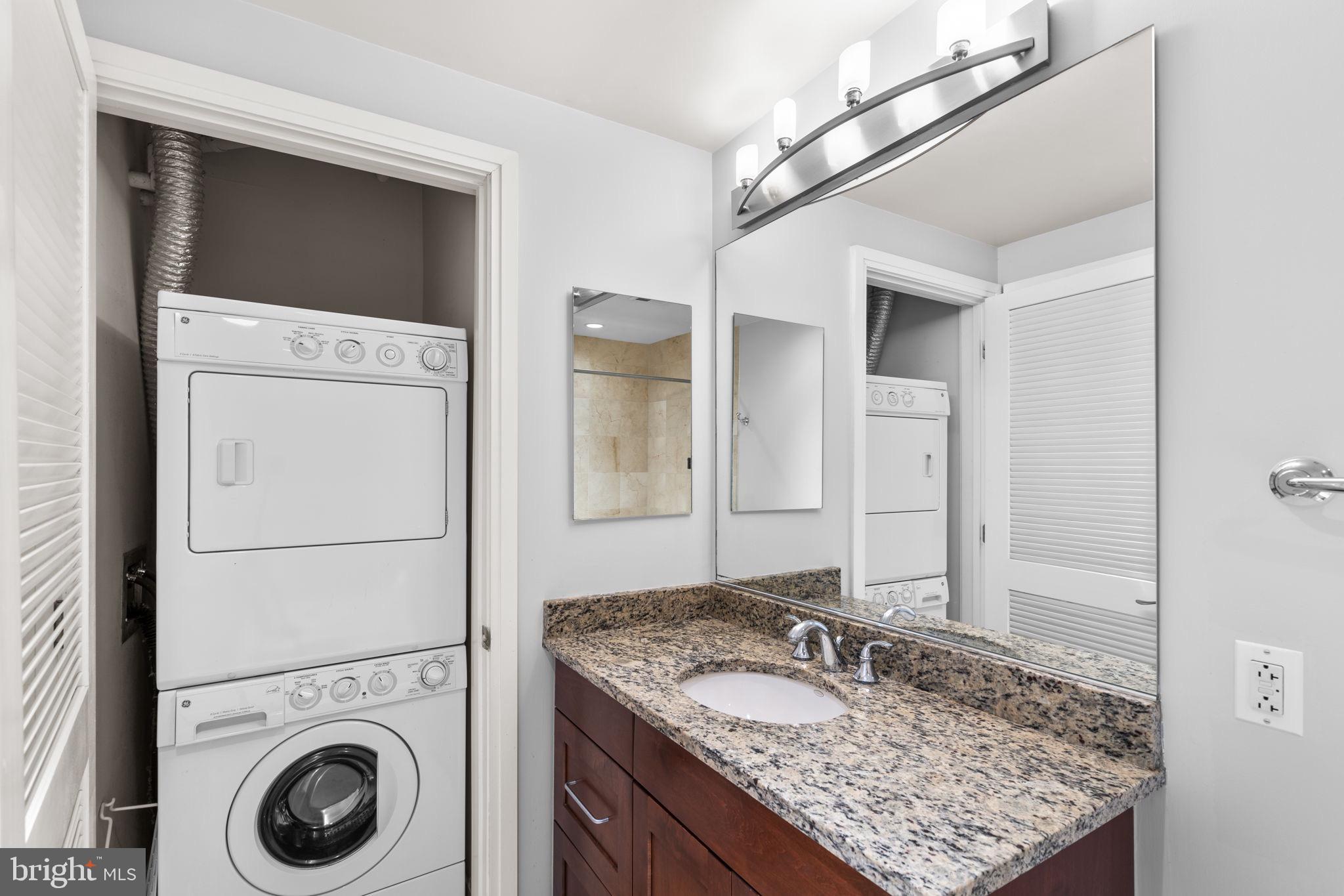 ONE PARK CREST CONDOMINIUM - Residential