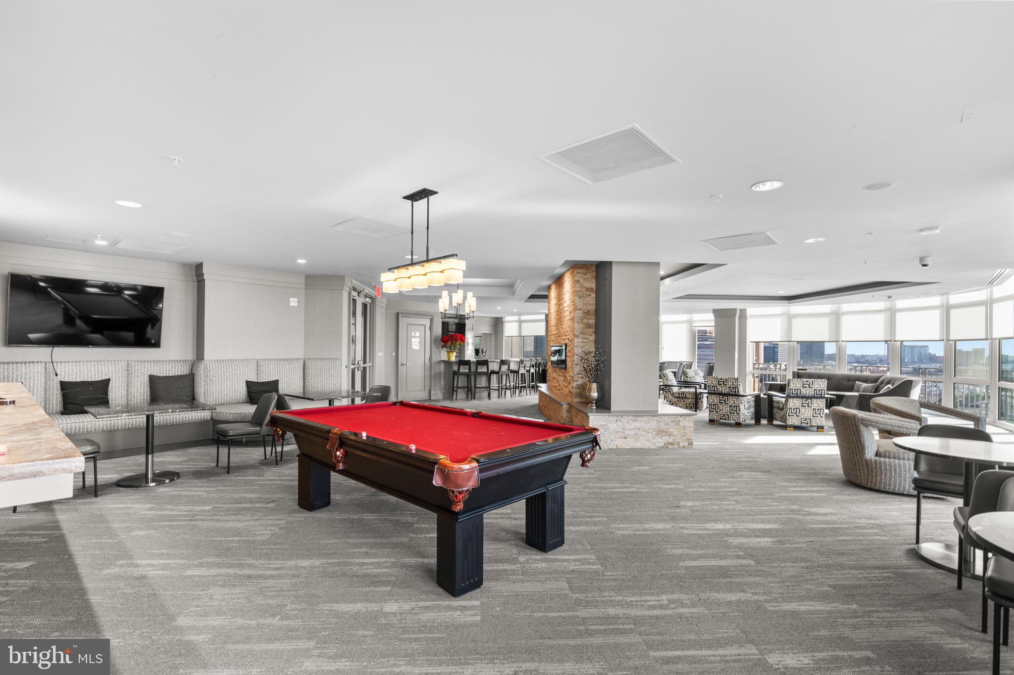 ONE PARK CREST CONDOMINIUM - Residential