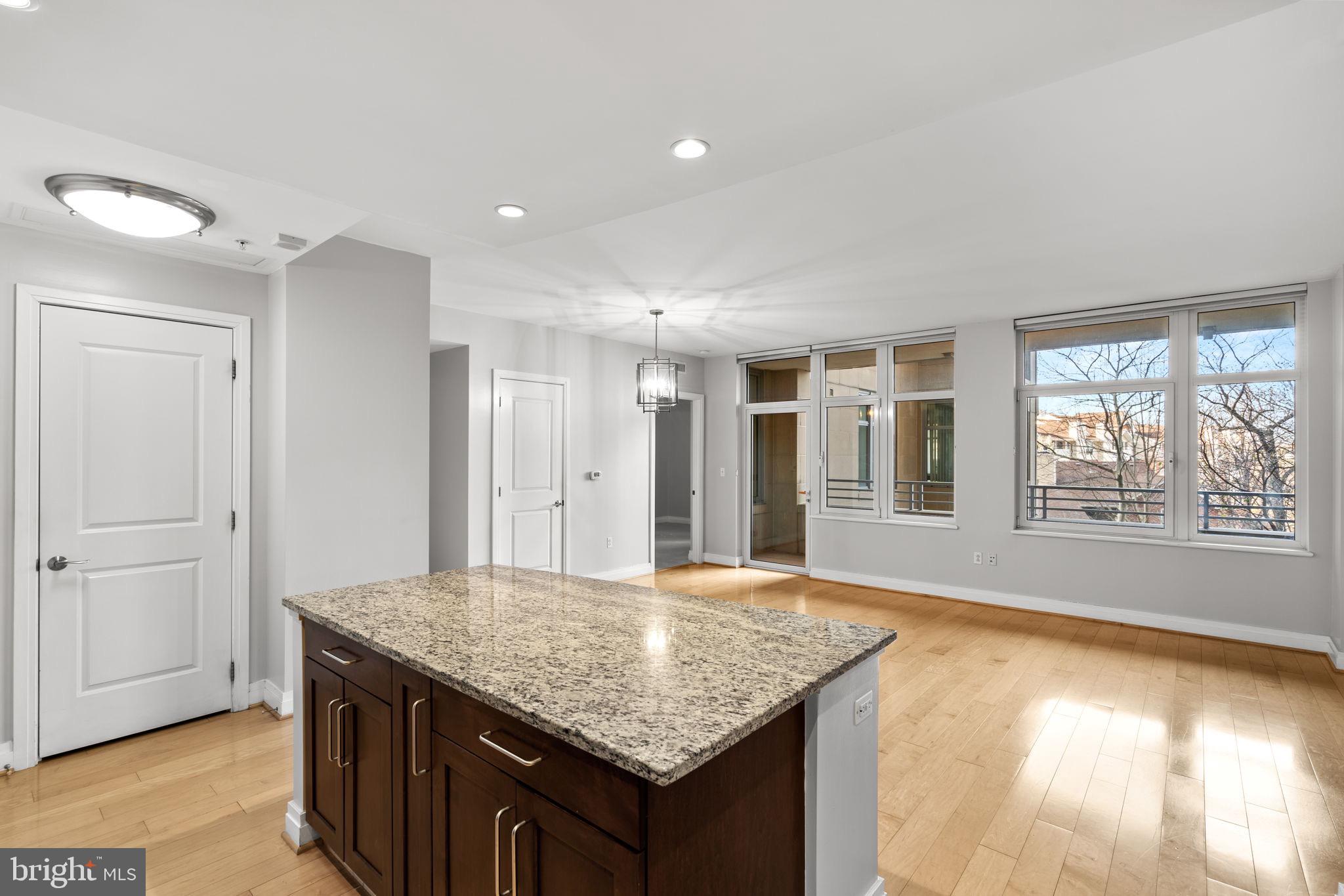 ONE PARK CREST CONDOMINIUM - Residential