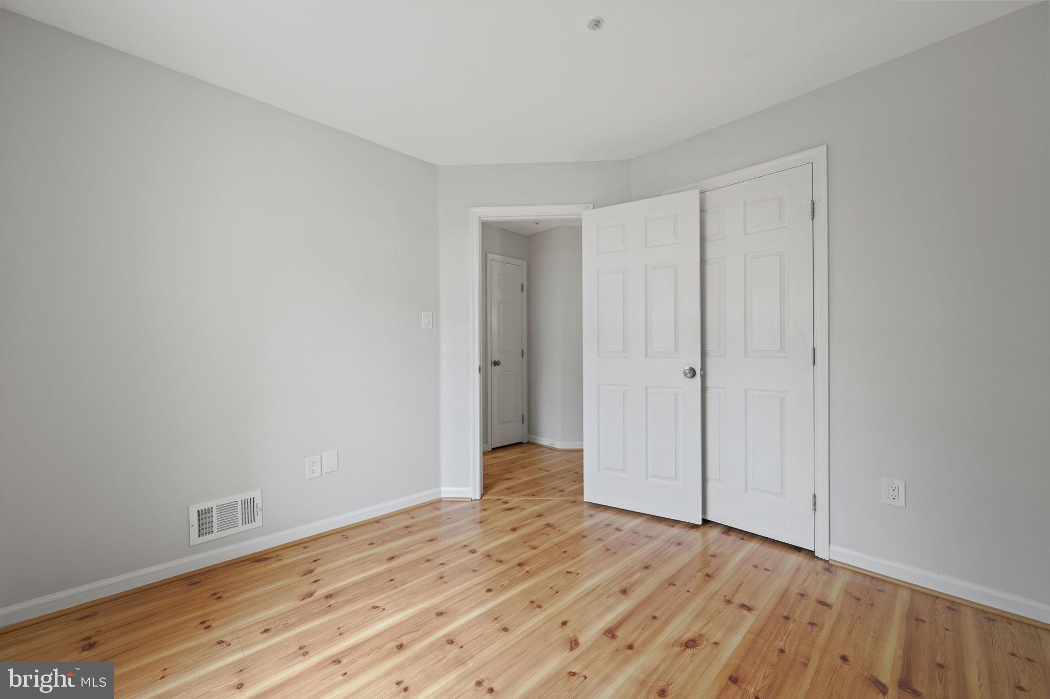 CHURCHILL TOWN SECTOR - Residential