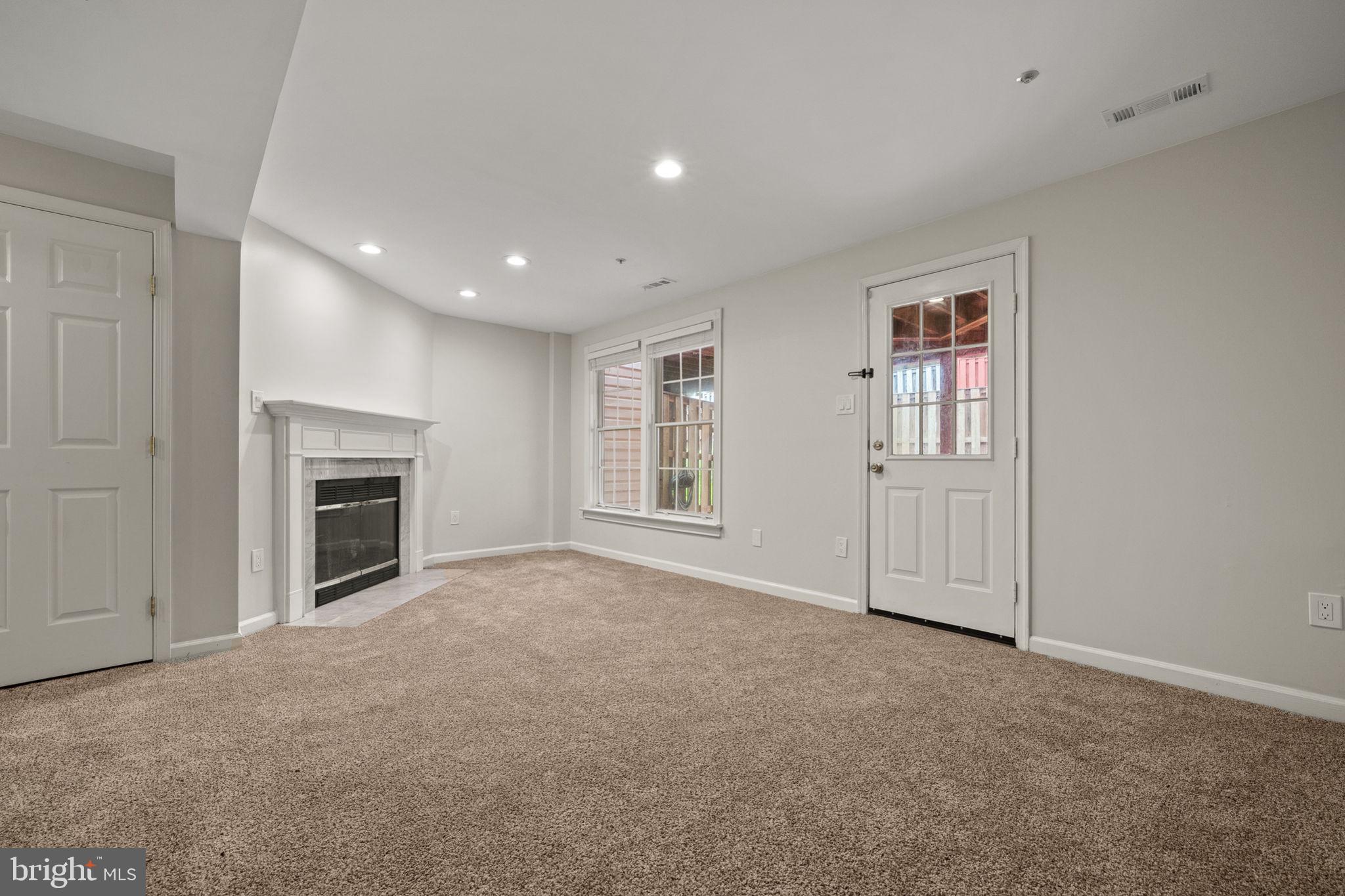 CHURCHILL TOWN SECTOR - Residential