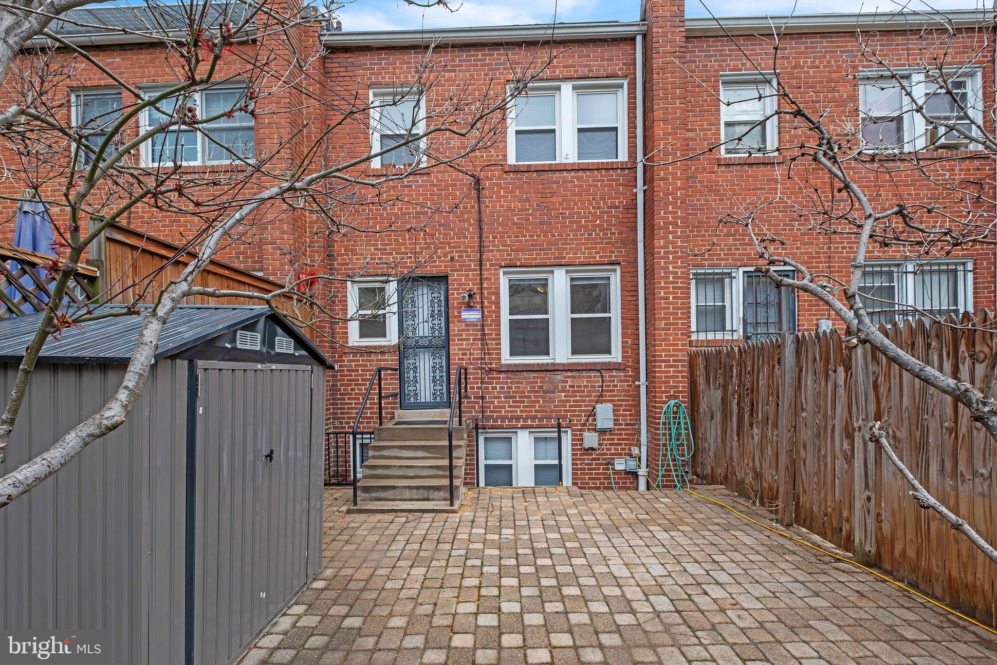 CAPITOL HILL - Residential Lease