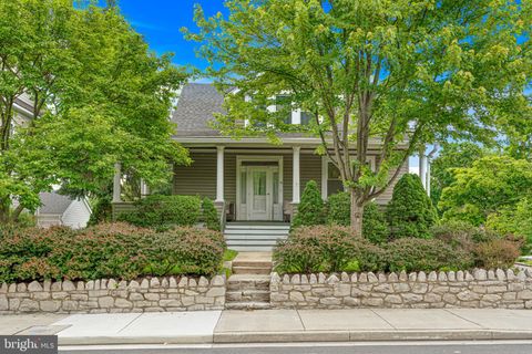 34 BURKE AVENUE E BALTIMORE MD 21286