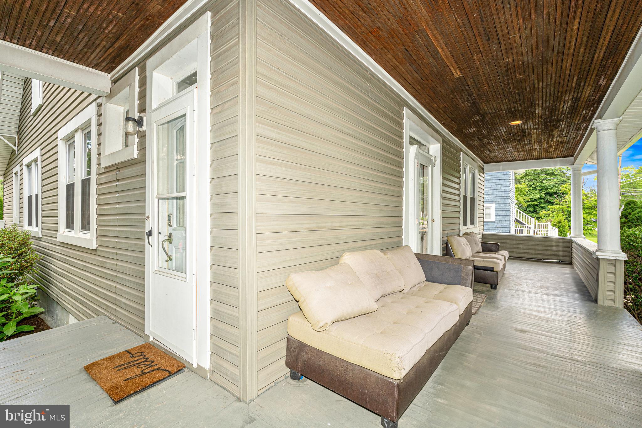 34 BURKE AVENUE E