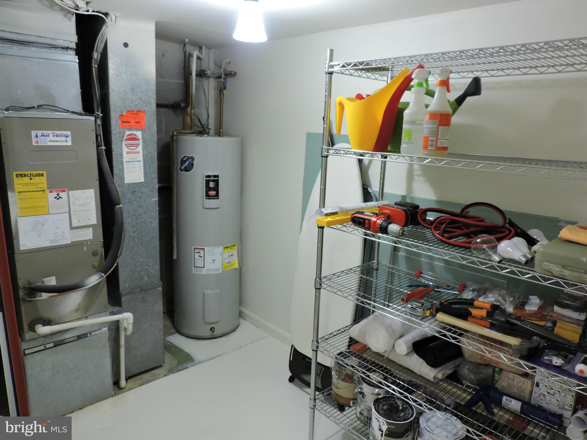 TERRACE TOWNHOUSES OF ANNANDALE - Residential Lease