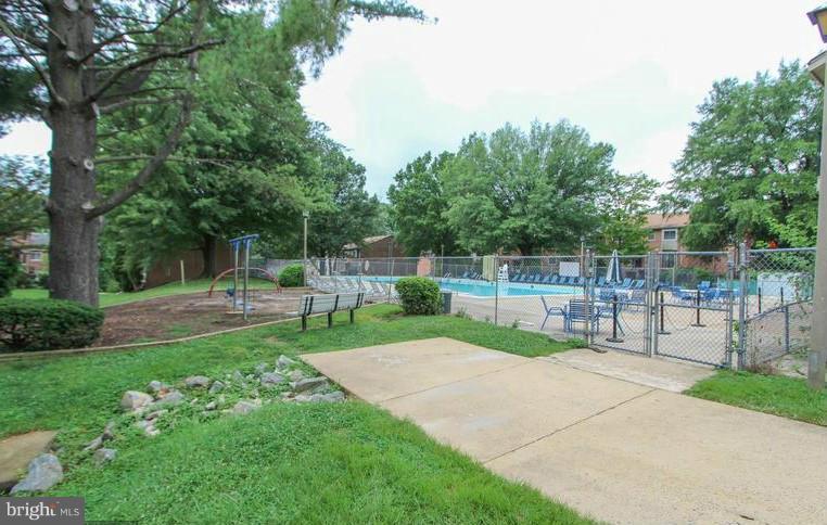 TERRACE TOWNHOUSES OF ANNANDALE - Residential Lease