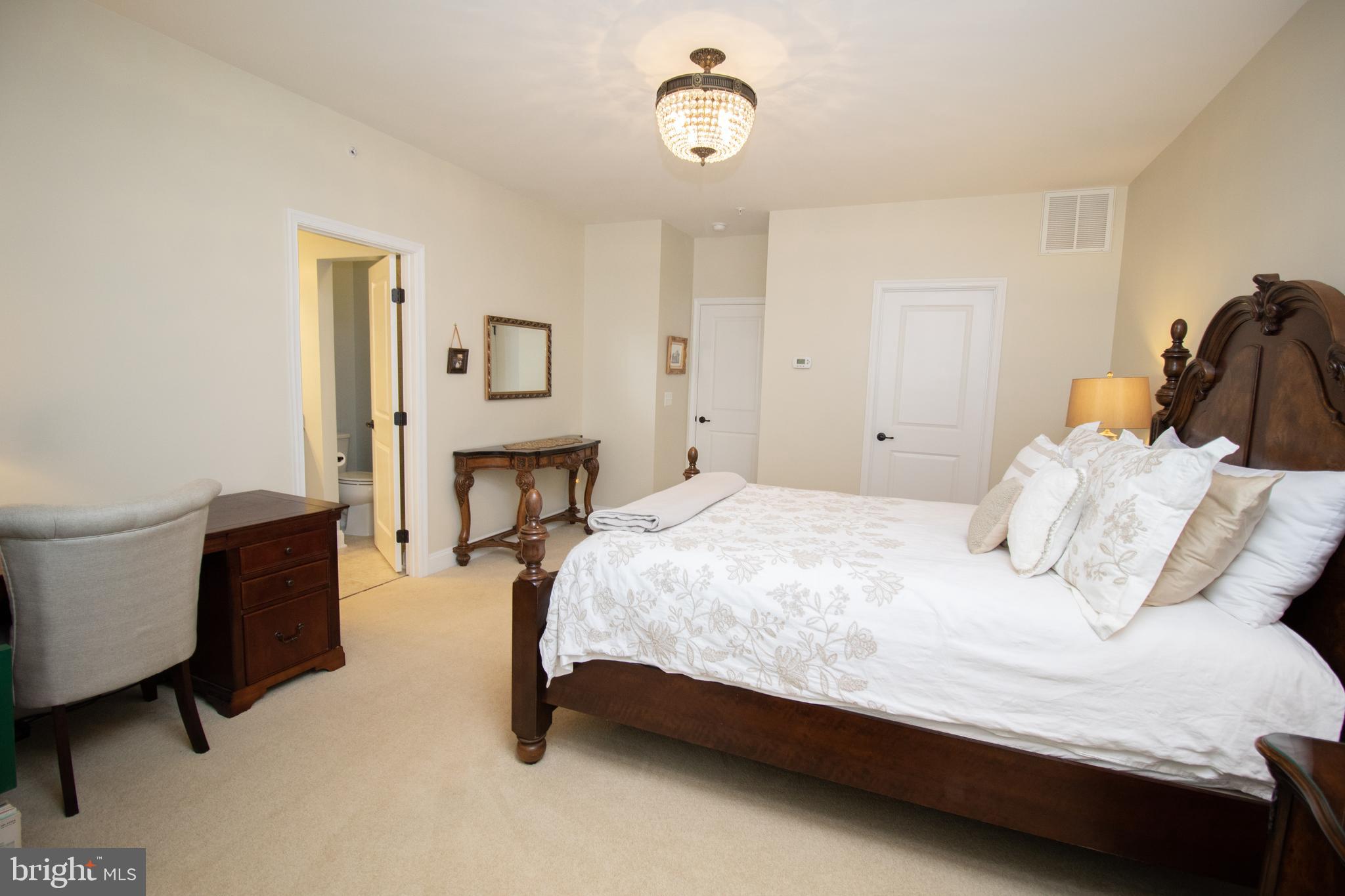 CRESCENT PLACE - Residential