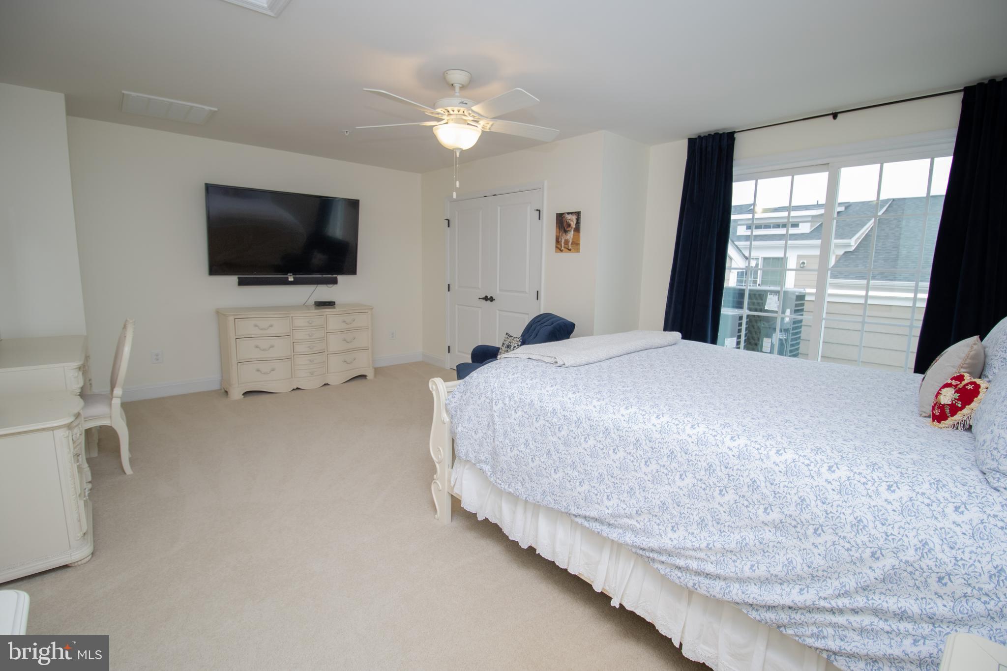 CRESCENT PLACE - Residential