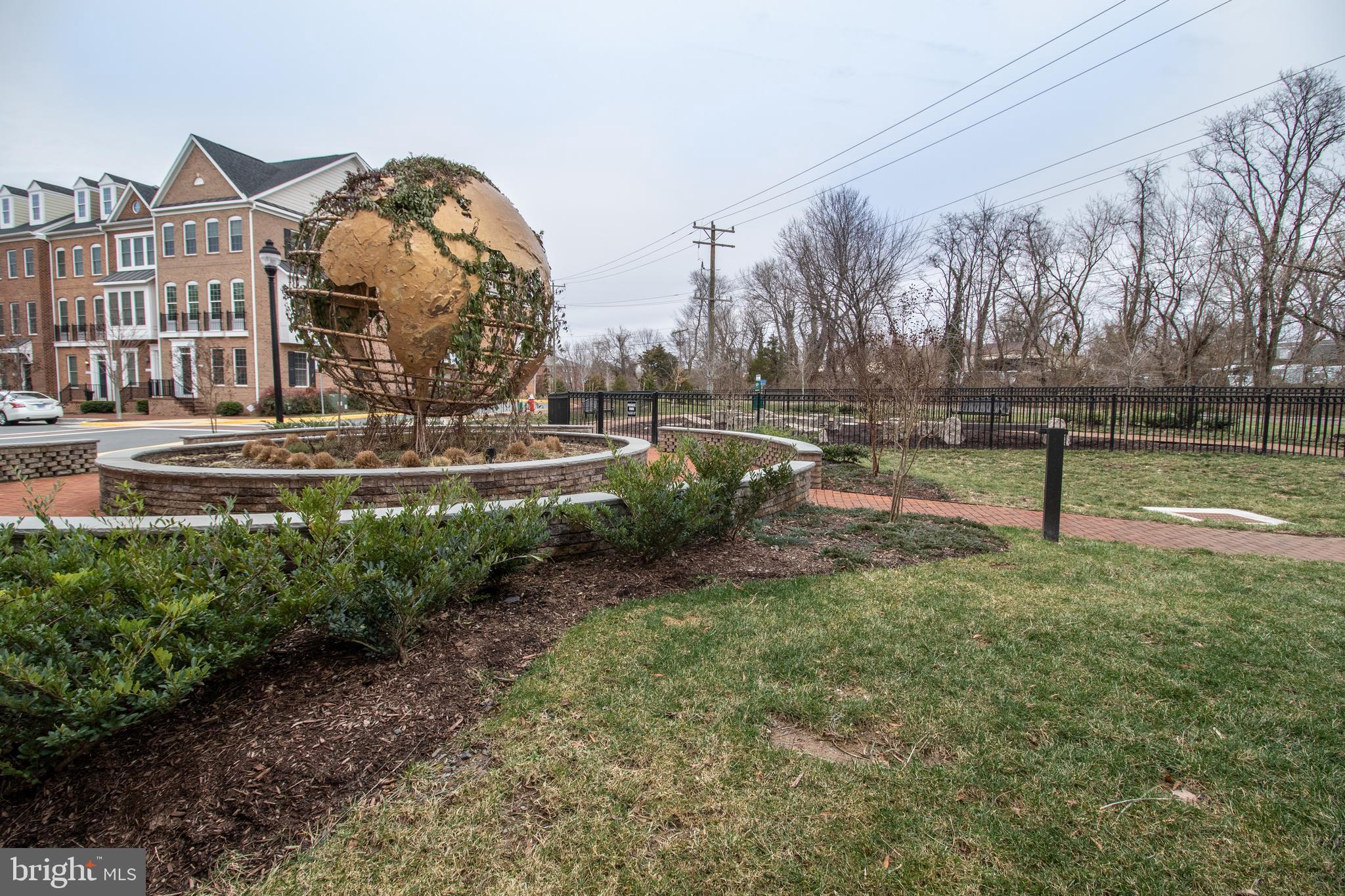 CRESCENT PLACE - Residential