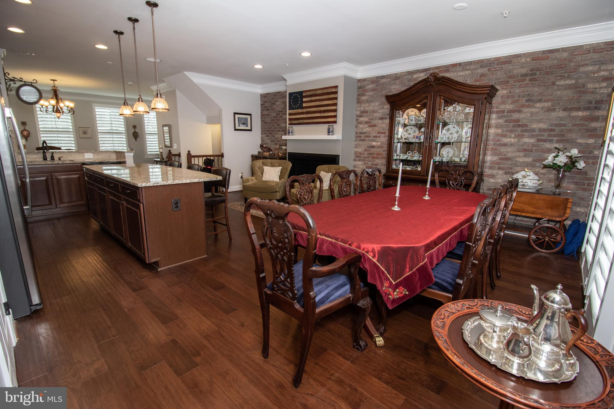 CRESCENT PLACE - Residential