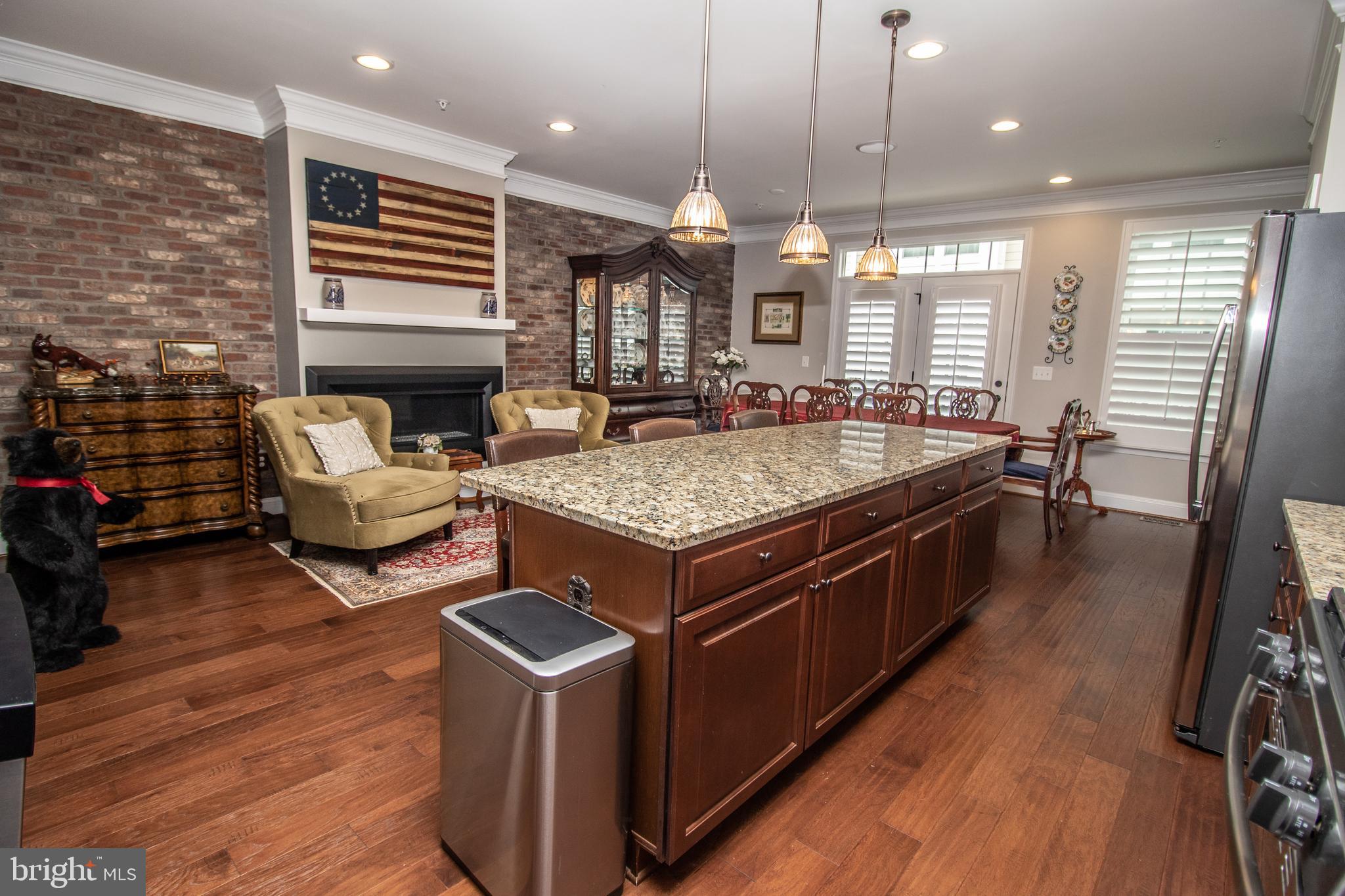 CRESCENT PLACE - Residential