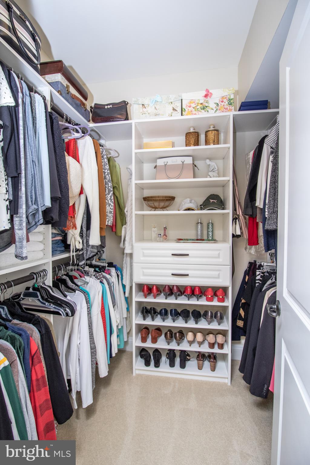 CRESCENT PLACE - Residential