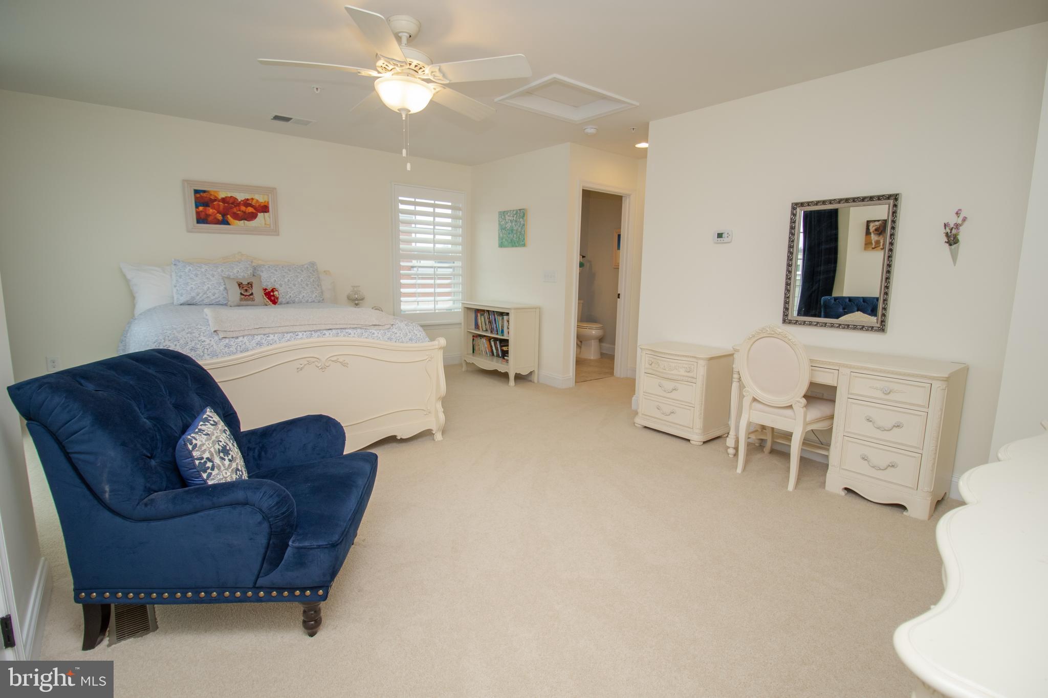 CRESCENT PLACE - Residential