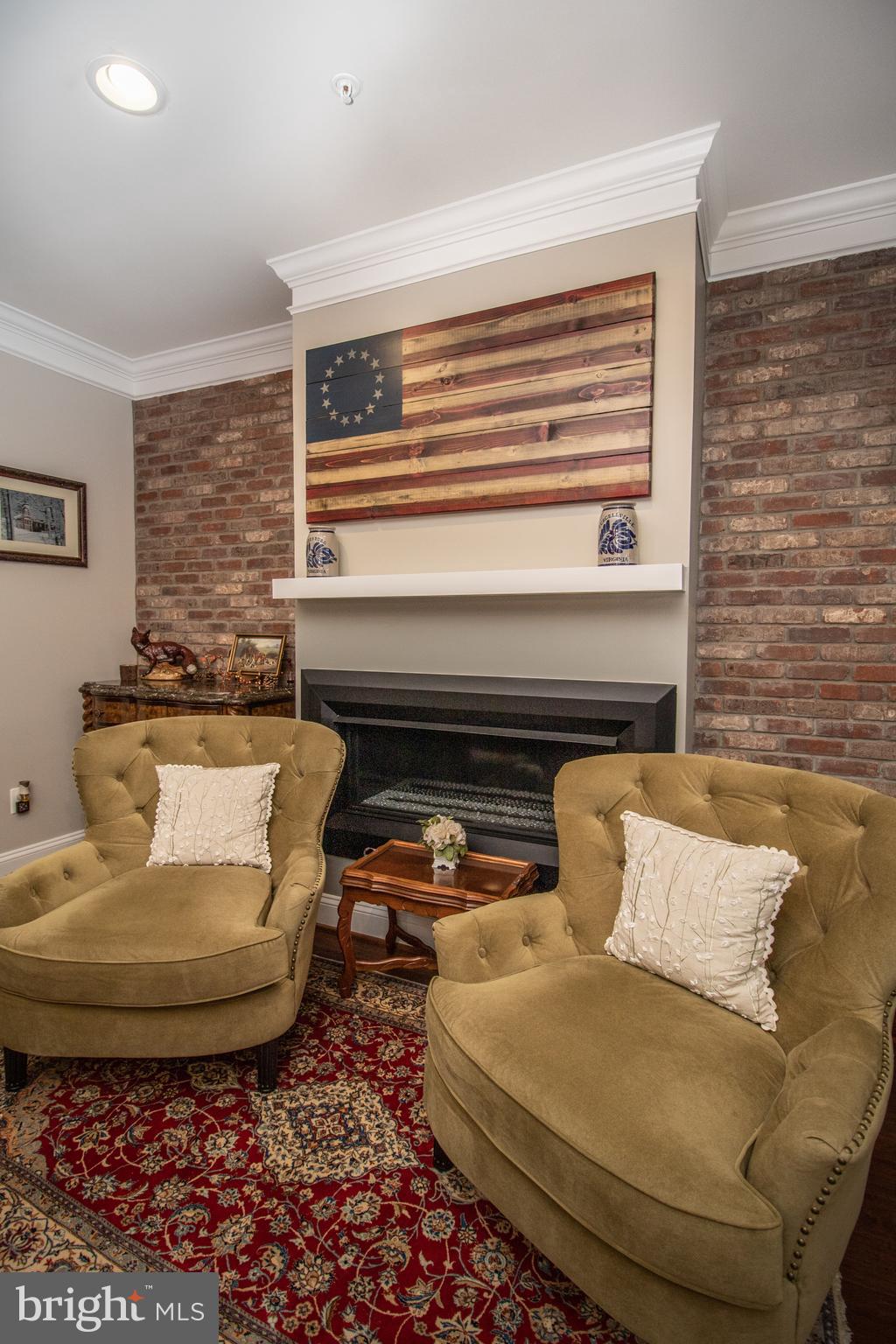 CRESCENT PLACE - Residential