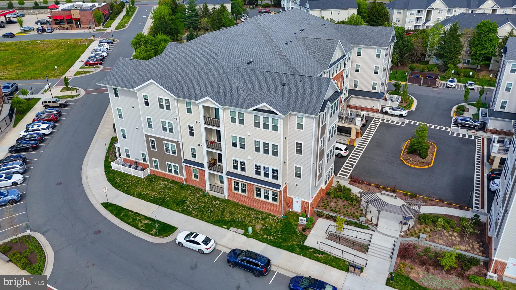 GATHERINGS AT POTOMAC STATION - Residential