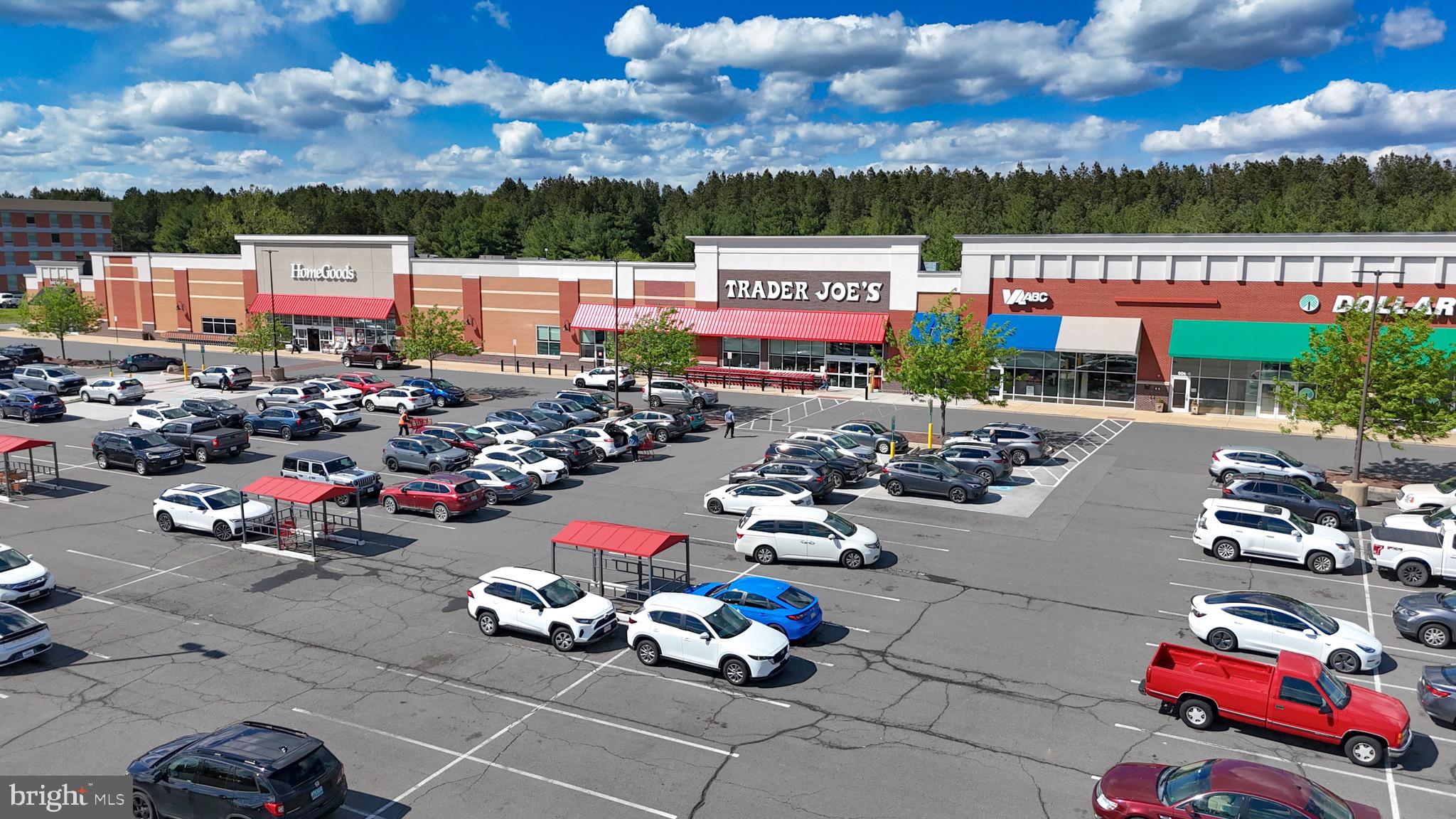 GATHERINGS AT POTOMAC STATION - Residential