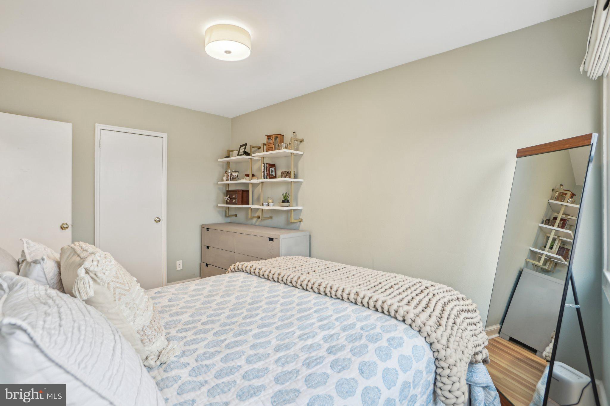 CHEVY CHASE PARK - Residential