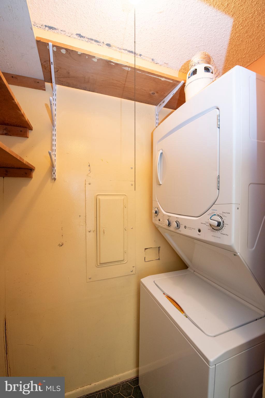 PLYMOUTH HILLS - Residential