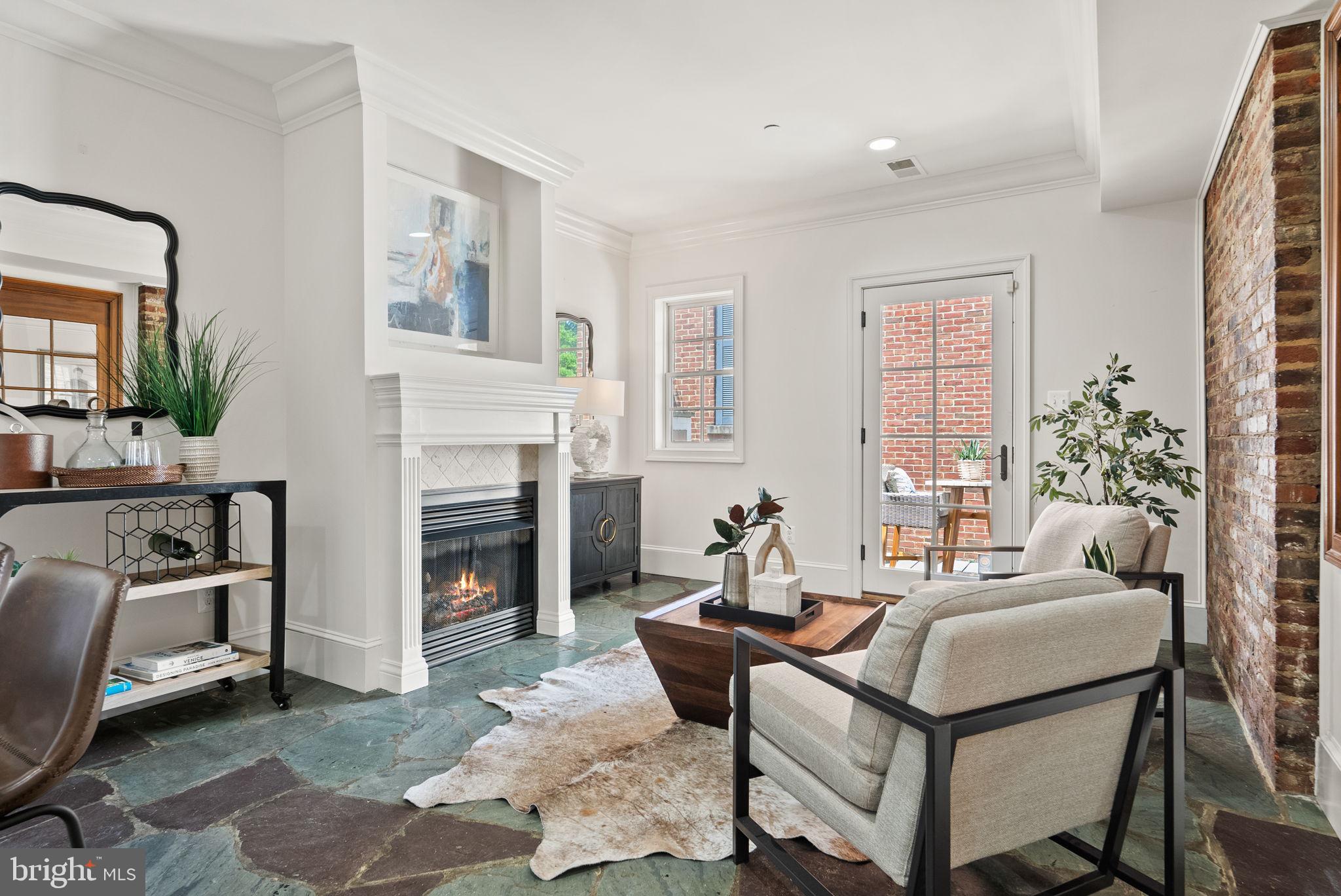 GENERAL WASHINGTON CLUB - Residential