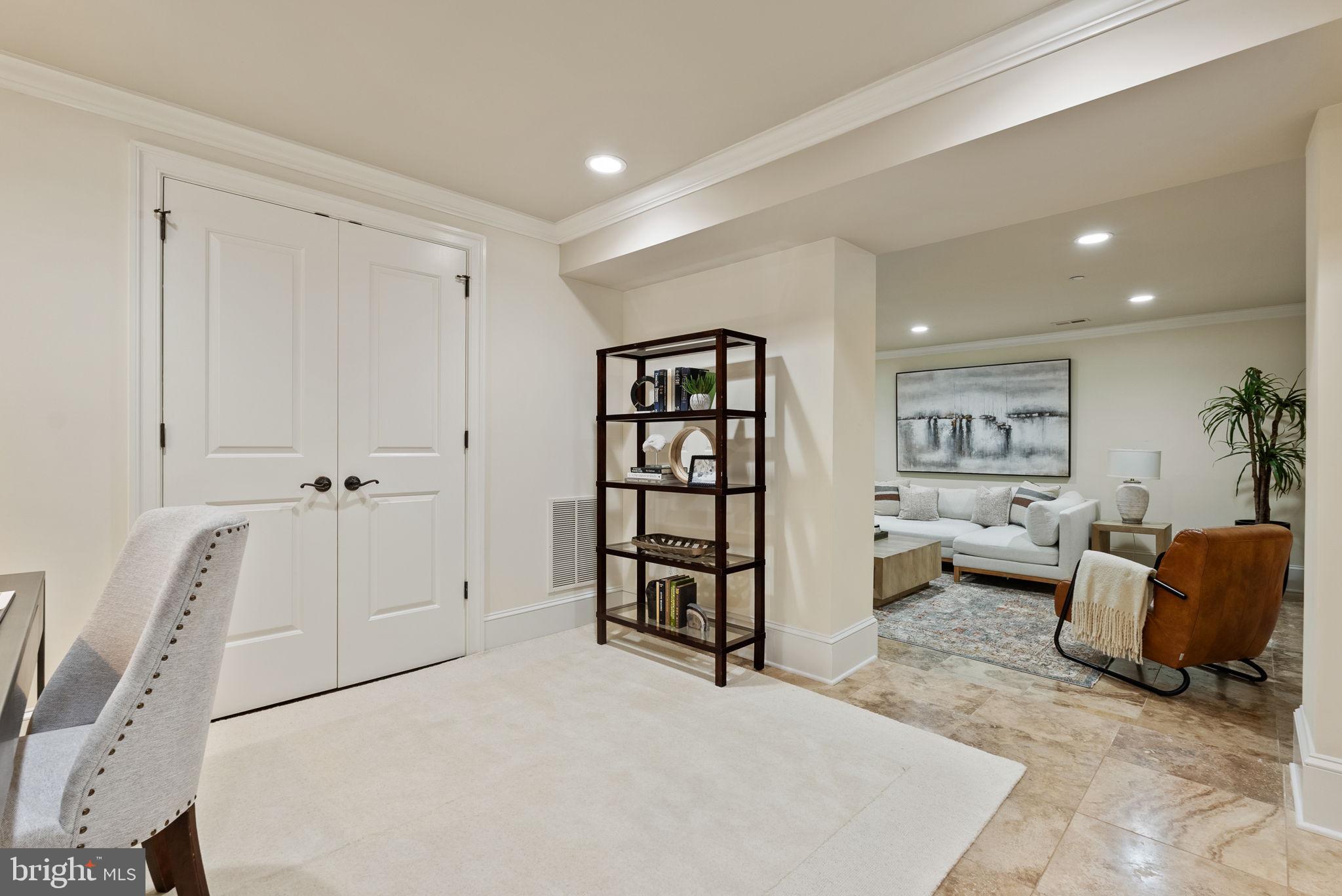 GENERAL WASHINGTON CLUB - Residential