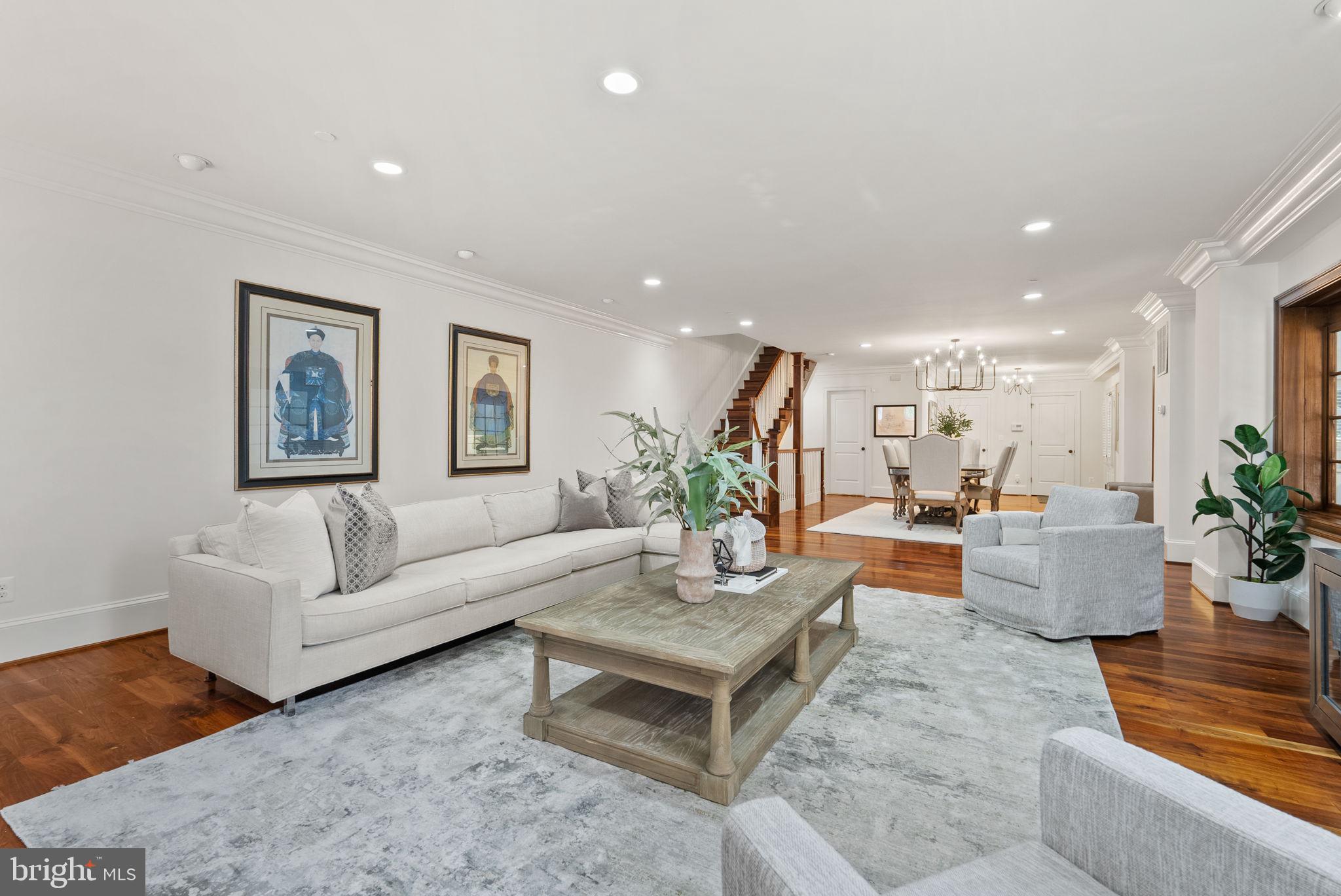 GENERAL WASHINGTON CLUB - Residential