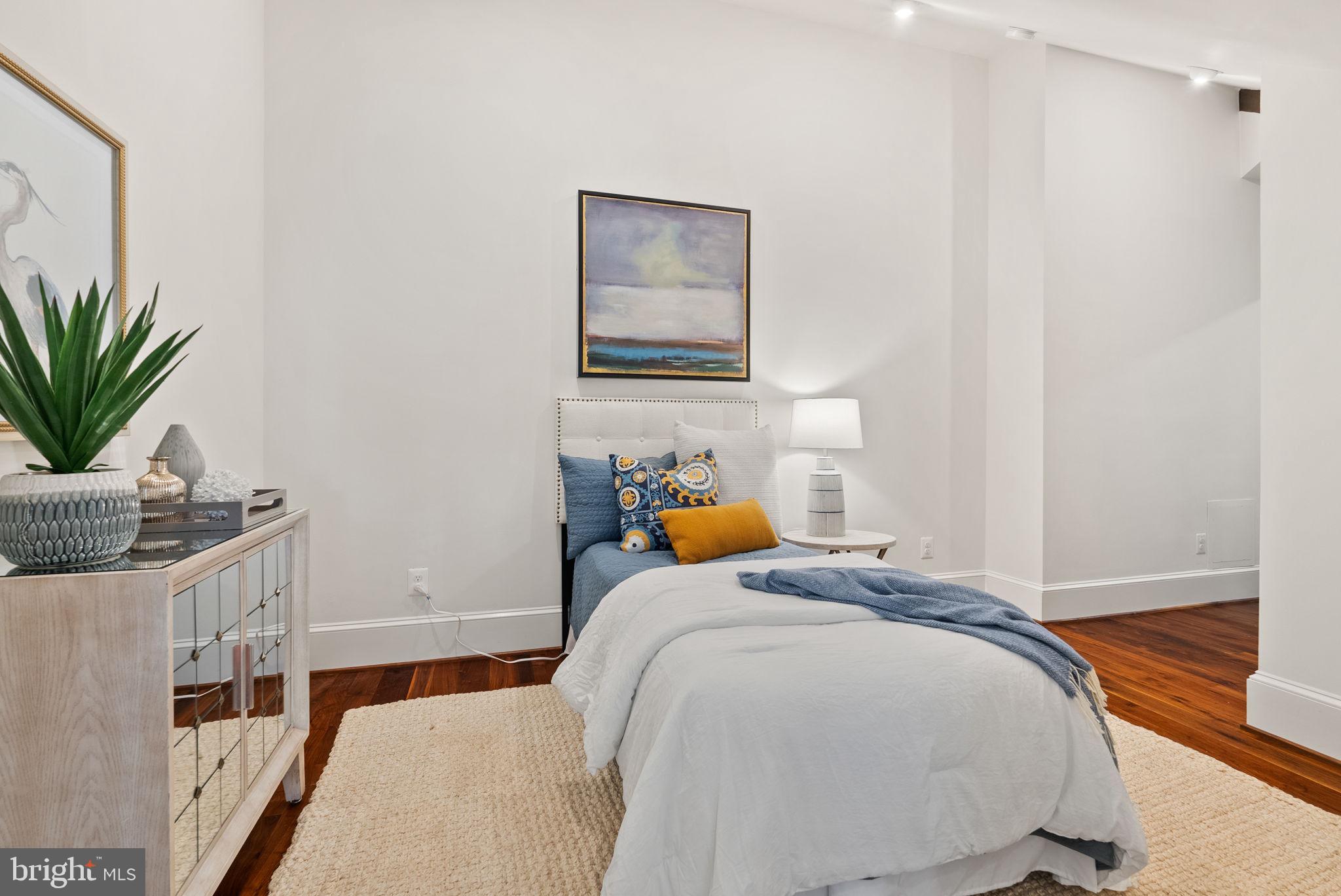 GENERAL WASHINGTON CLUB - Residential