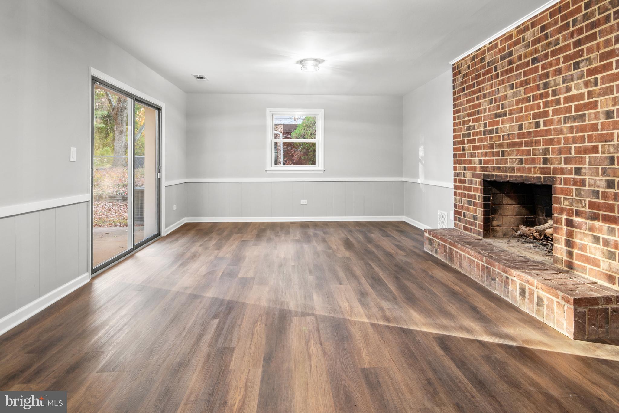 CALVERTON - Residential