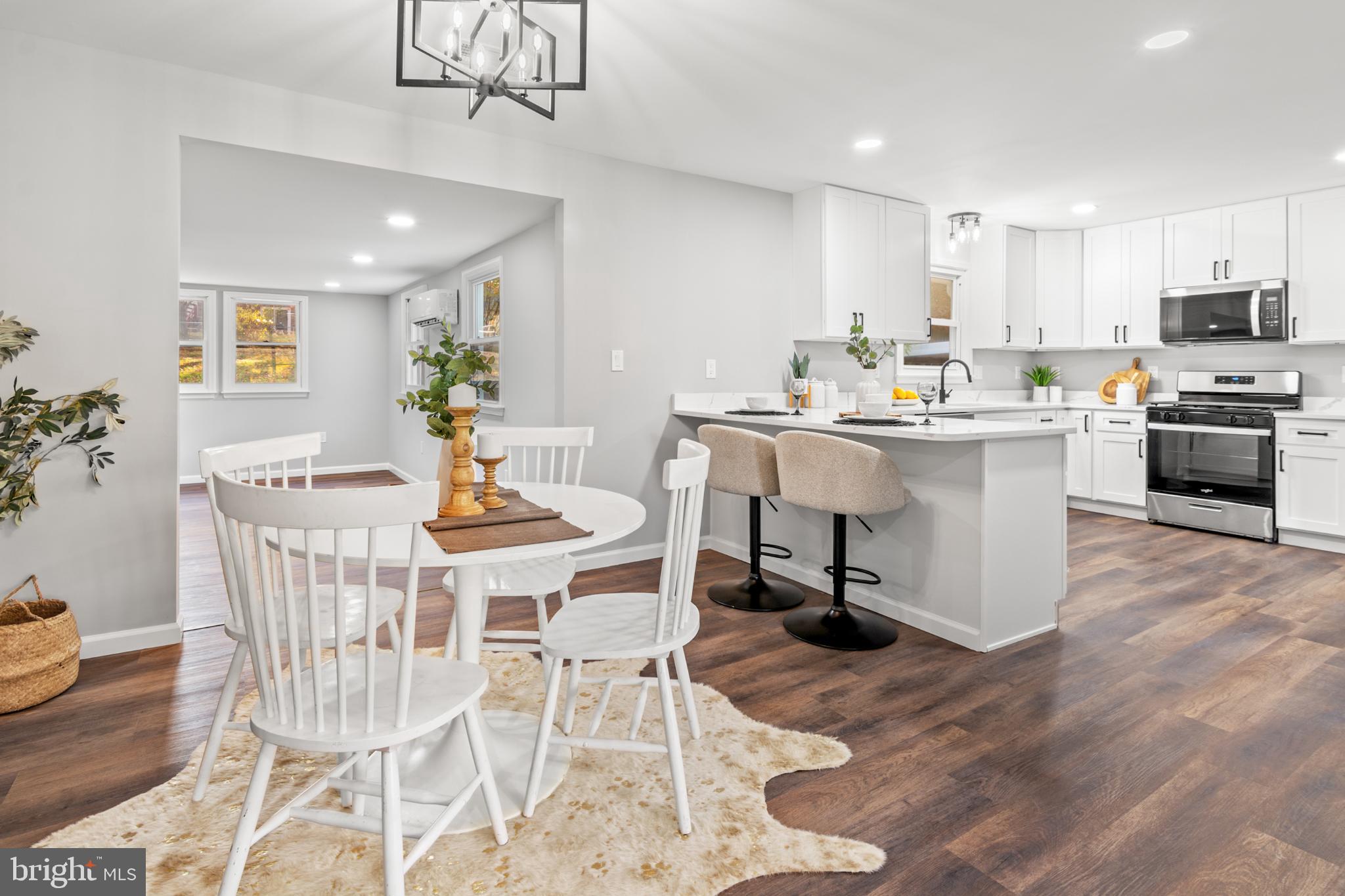 CALVERTON - Residential