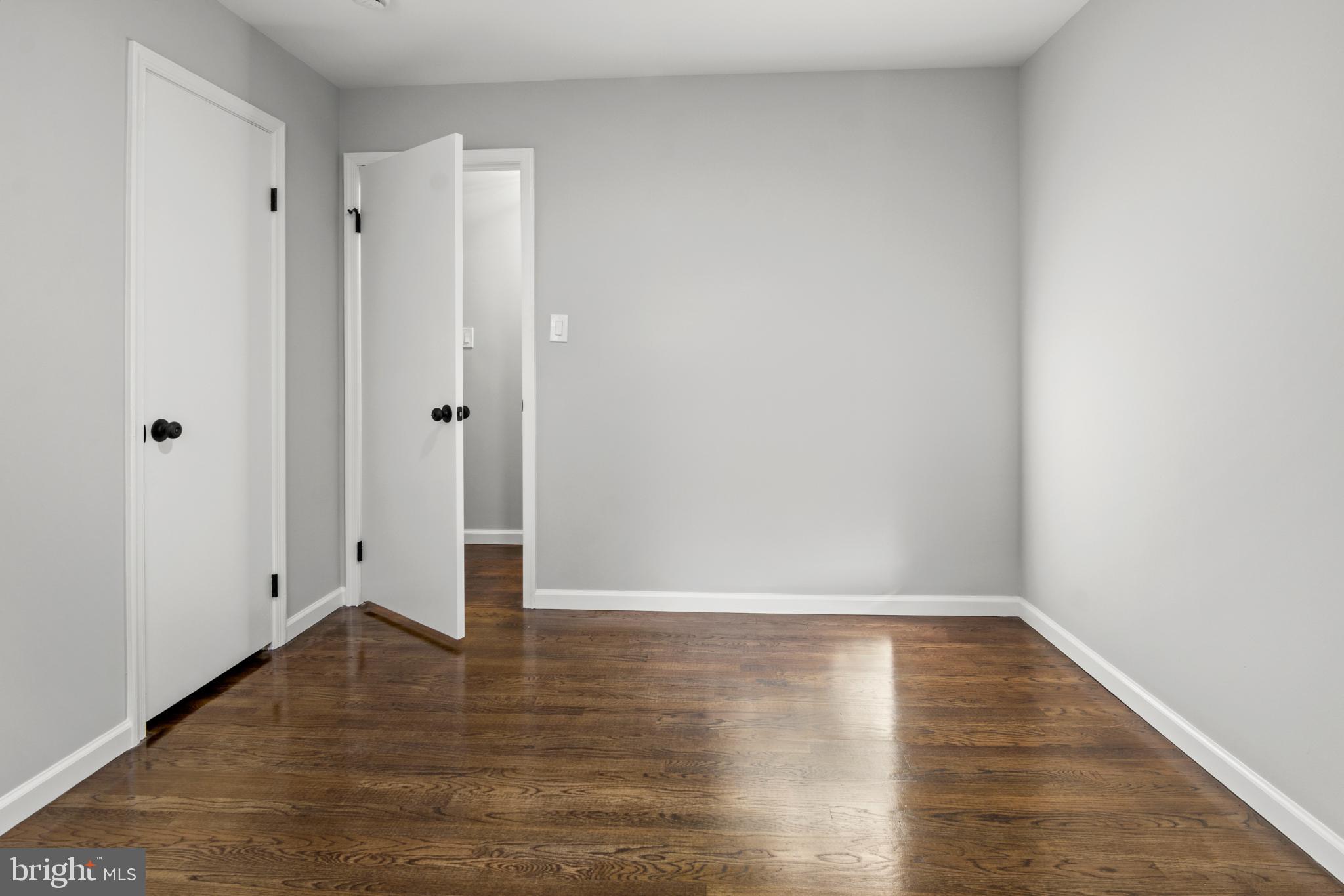 CALVERTON - Residential