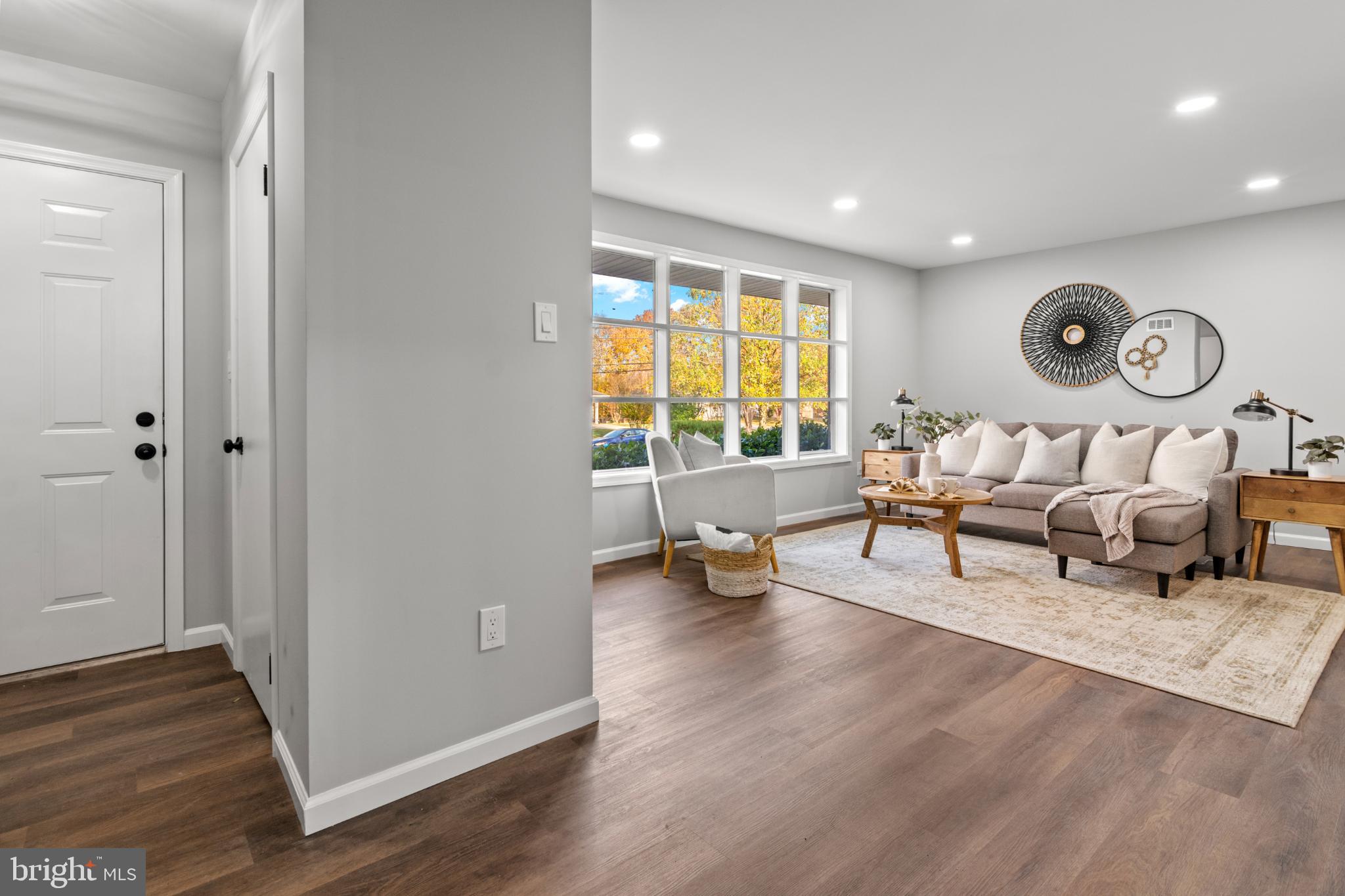 CALVERTON - Residential