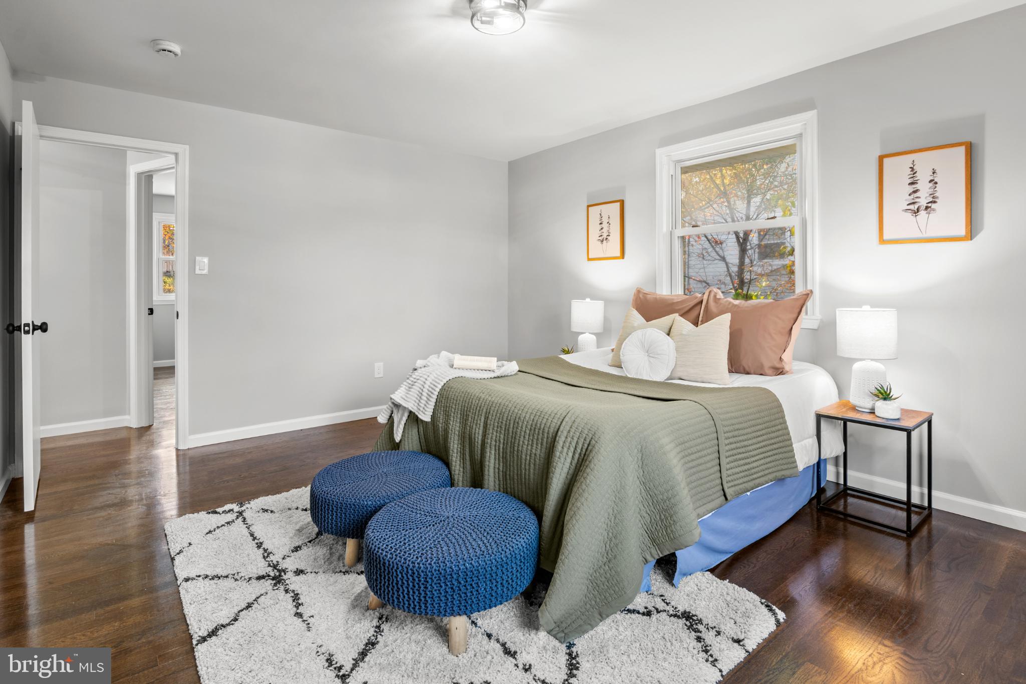 CALVERTON - Residential