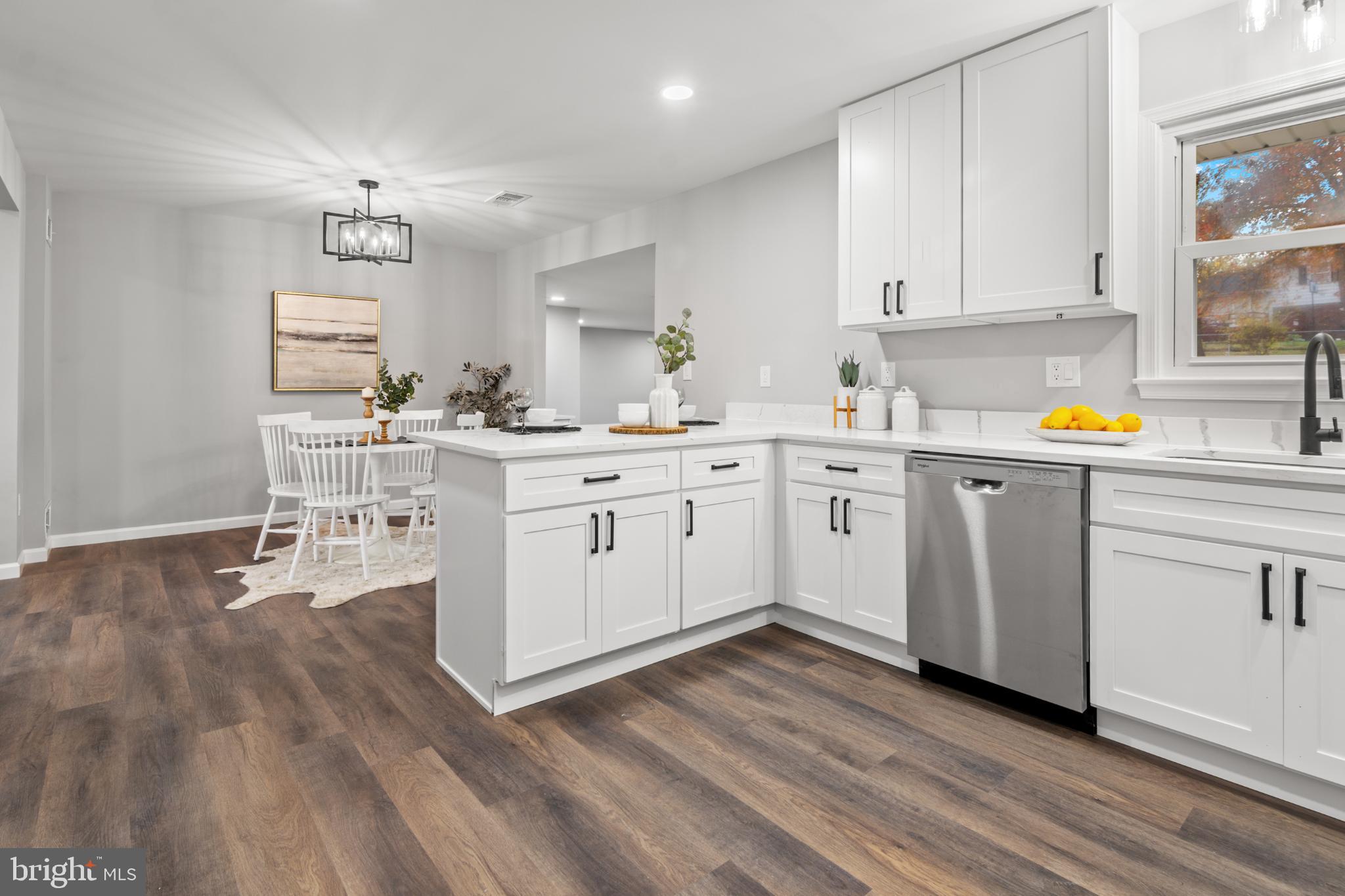 CALVERTON - Residential