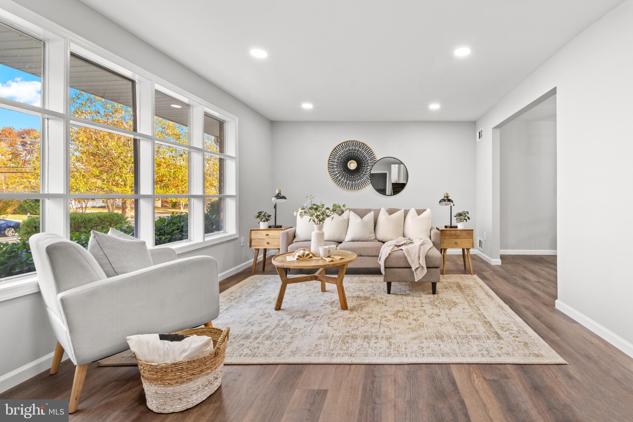 CALVERTON - Residential