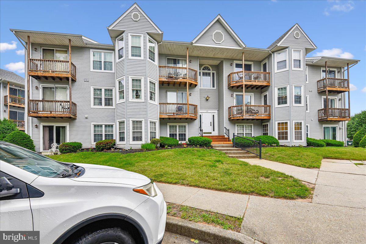 CHESTERFIELD GARDEN CONDOMINIUM - Residential