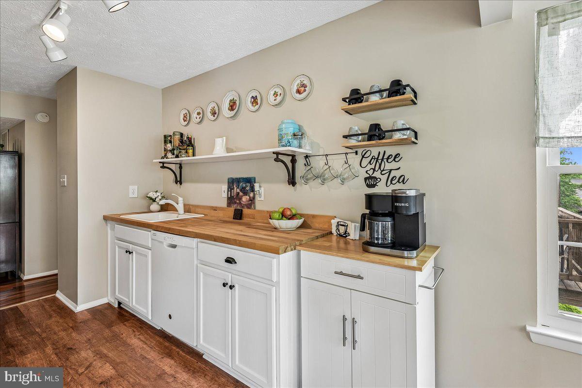 CHESTERFIELD GARDEN CONDOMINIUM - Residential