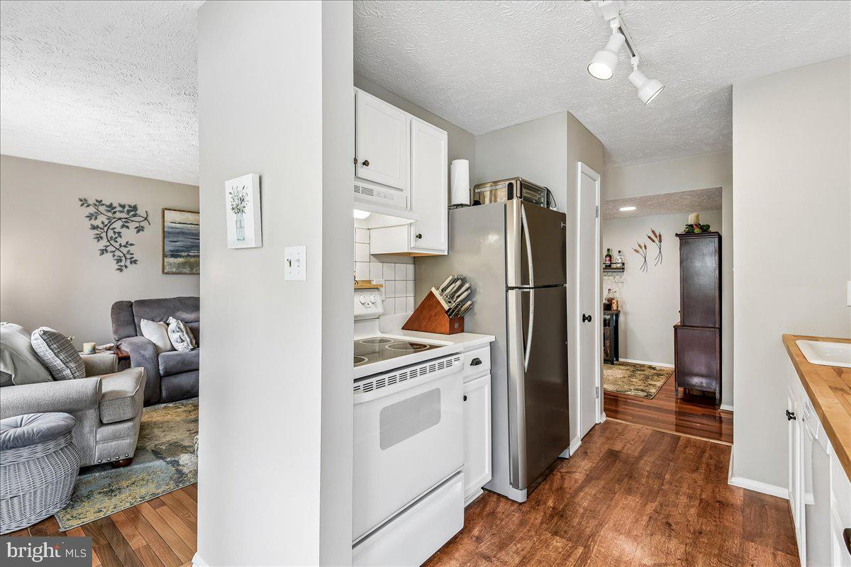 CHESTERFIELD GARDEN CONDOMINIUM - Residential