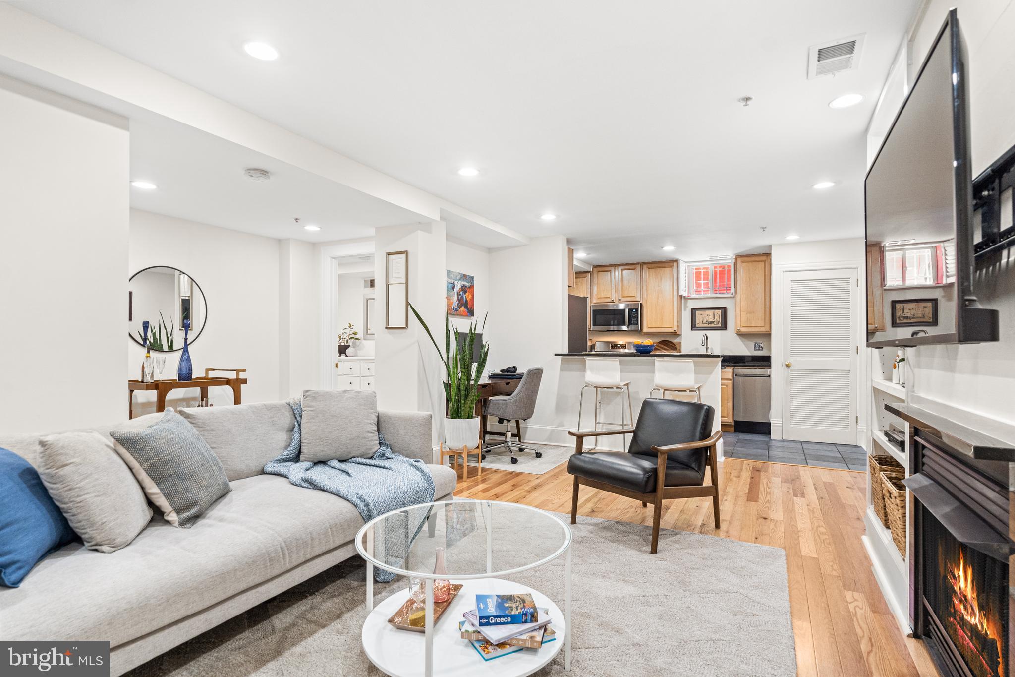 1212 M STREET NW 100