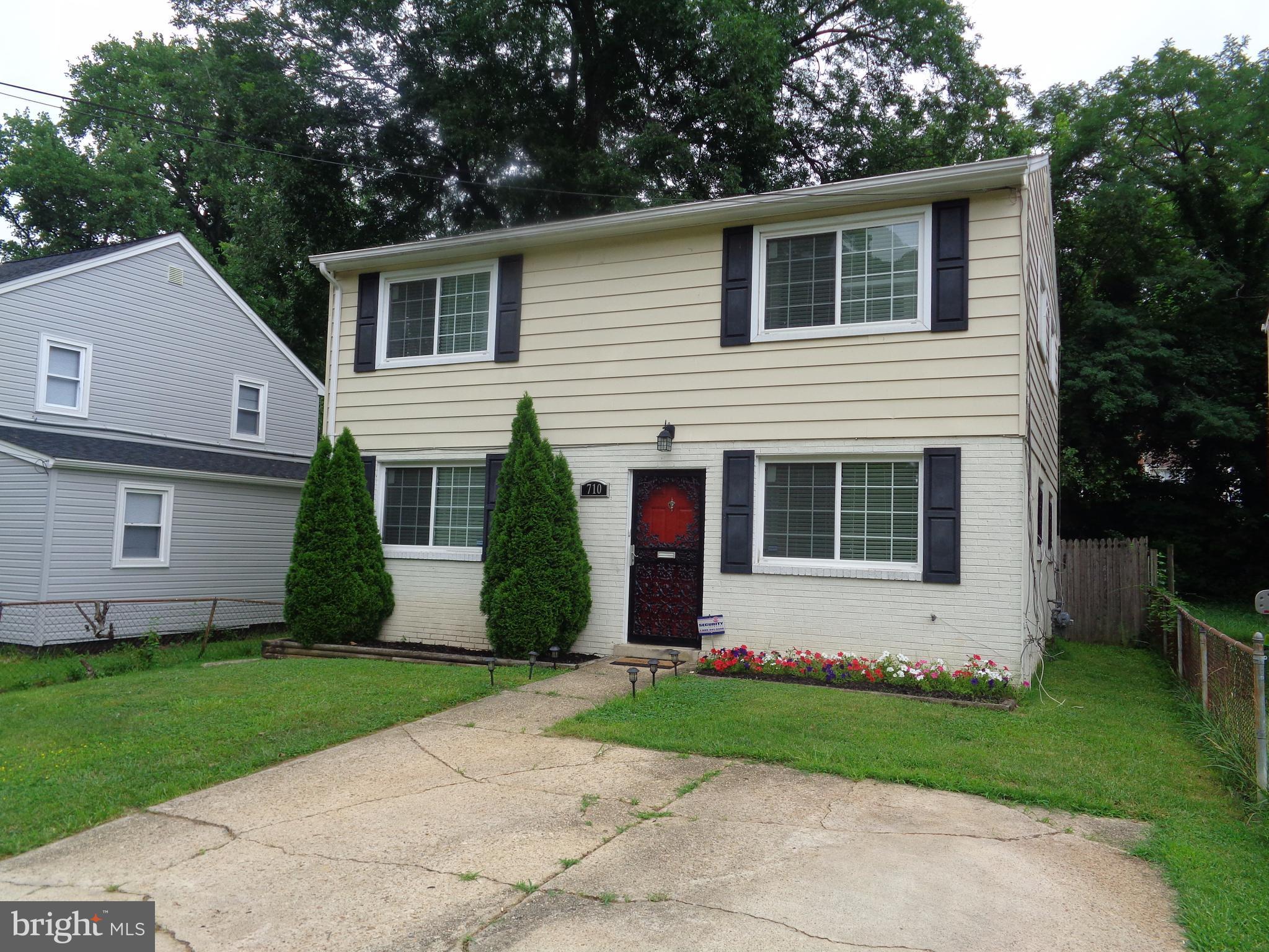 CAPITOL HEIGHTS - Residential