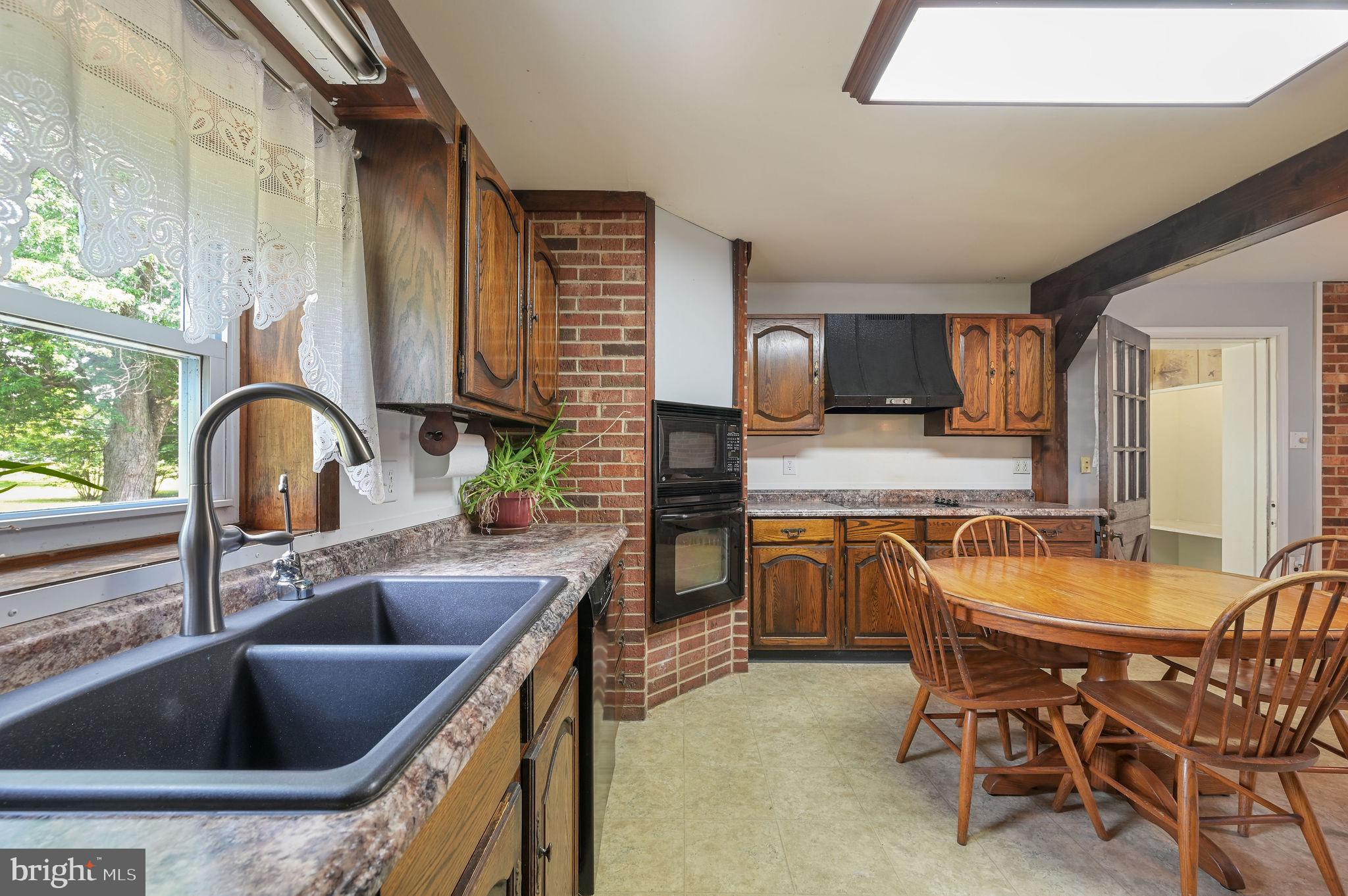 2814 KILLENS POND ROAD