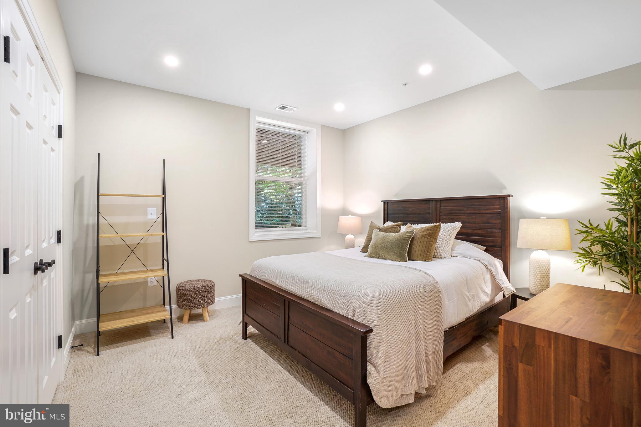 TAKOMA PARK - Residential