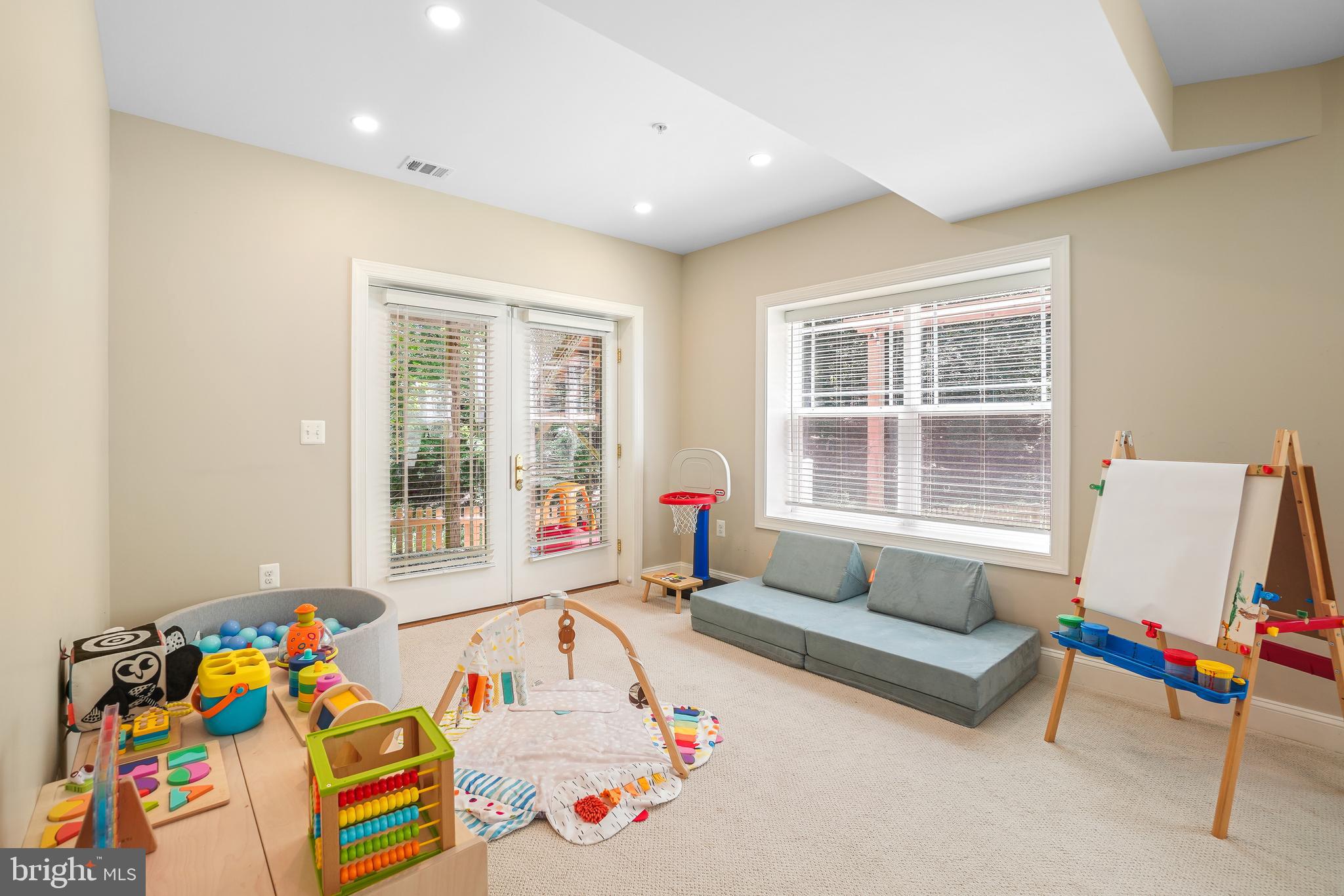 TAKOMA PARK - Residential