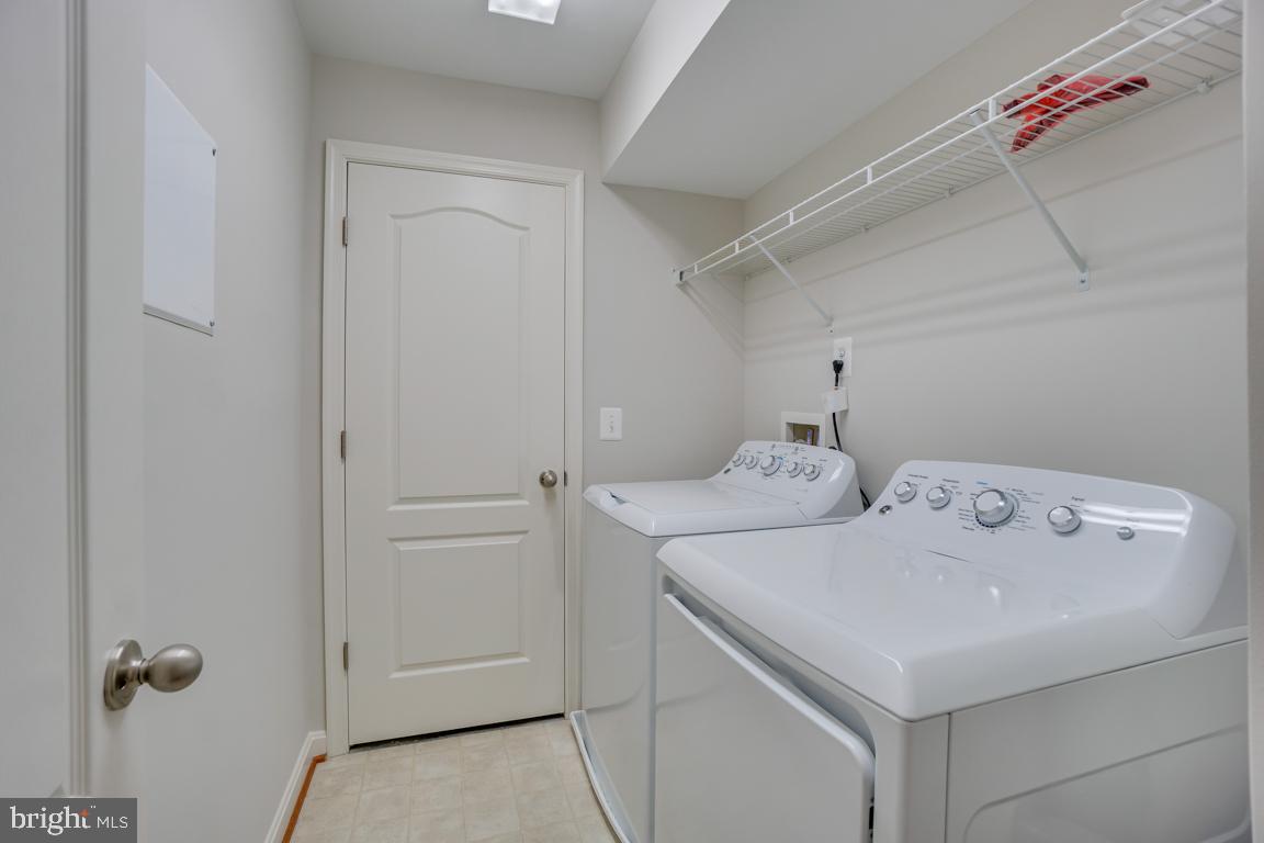 MARKET CENTER - Residential