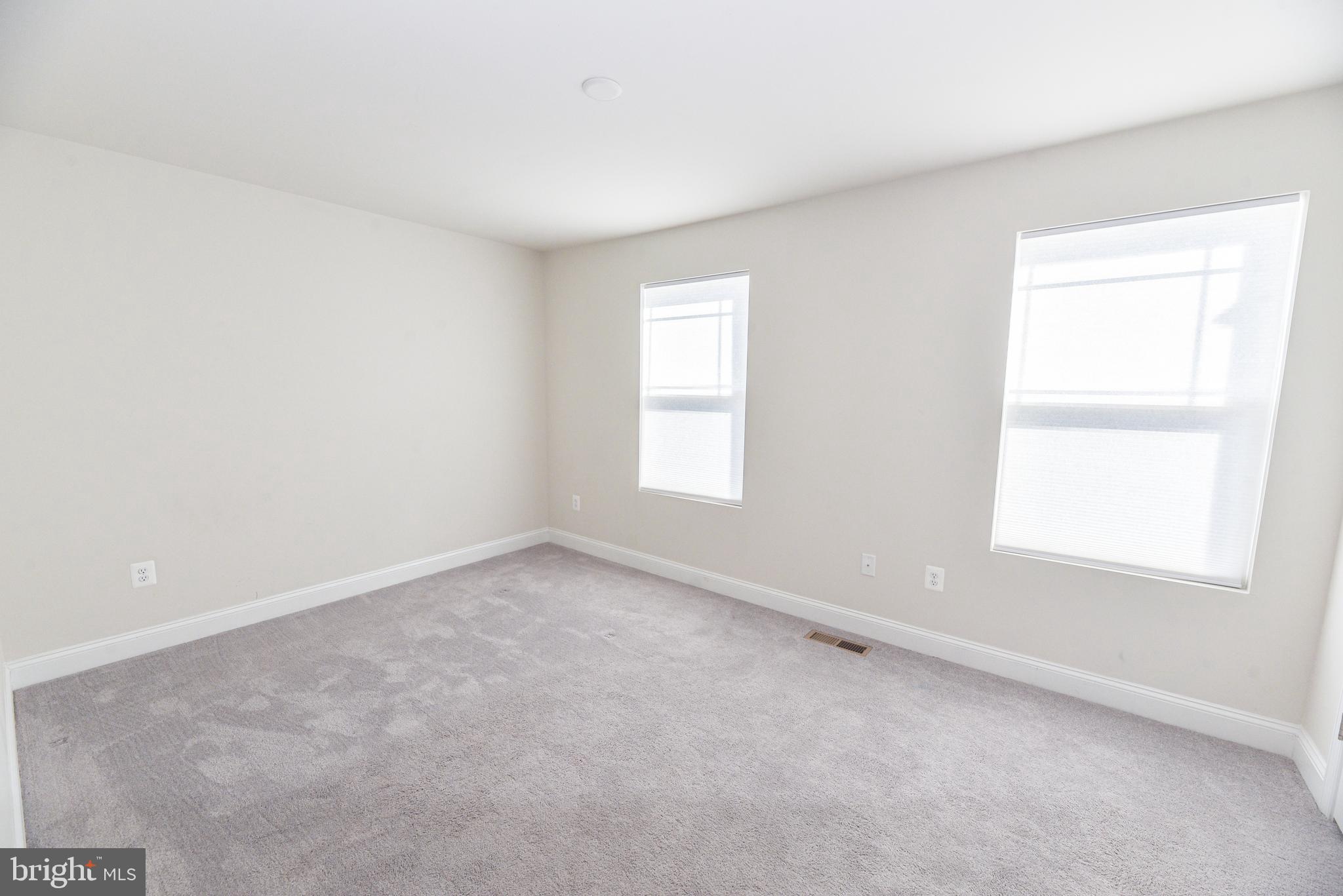 PLANTATION LAKES - Residential